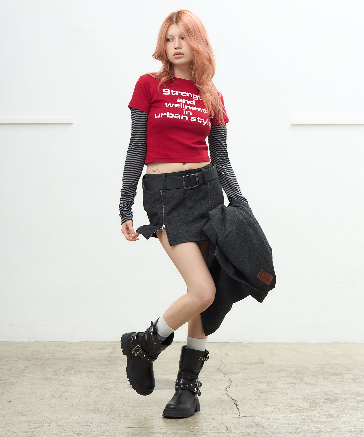 MODEL:170cm/COLOR:BLACK/SIZE:M