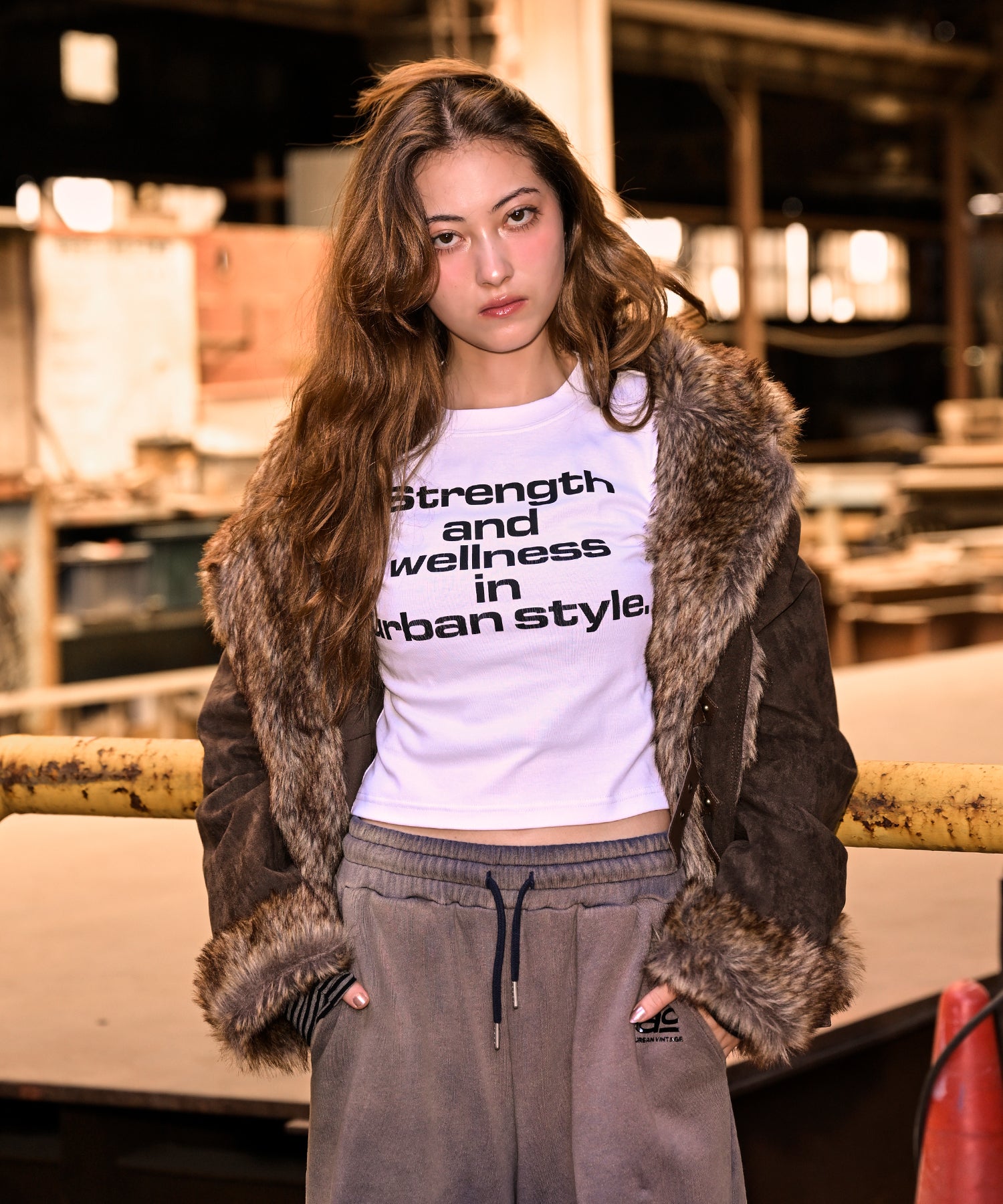 MODEL:163cm/COLOR:WHITE/SIZE:F