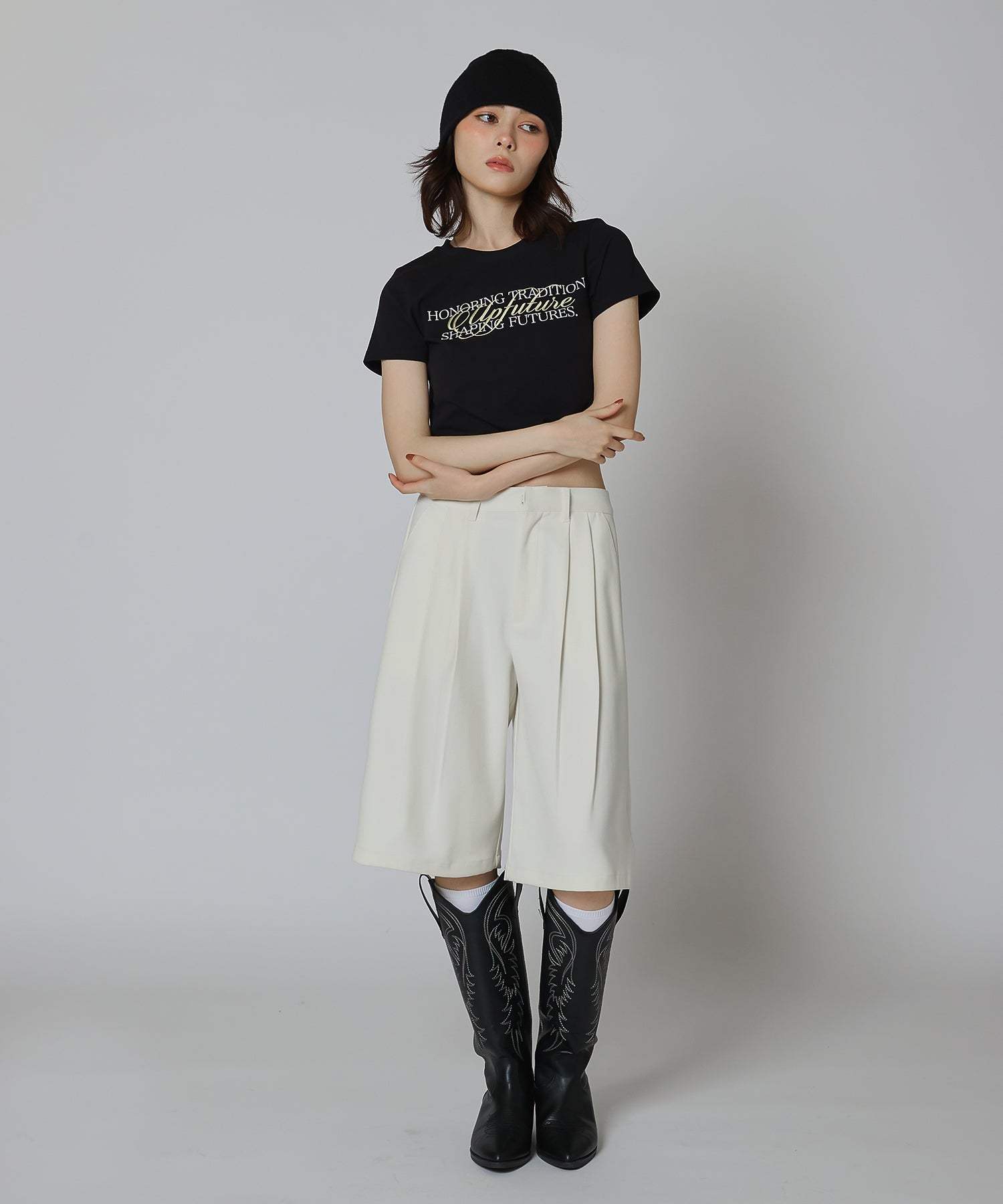 MODEL:163cm/COLOR:WHITE/SIZE:F