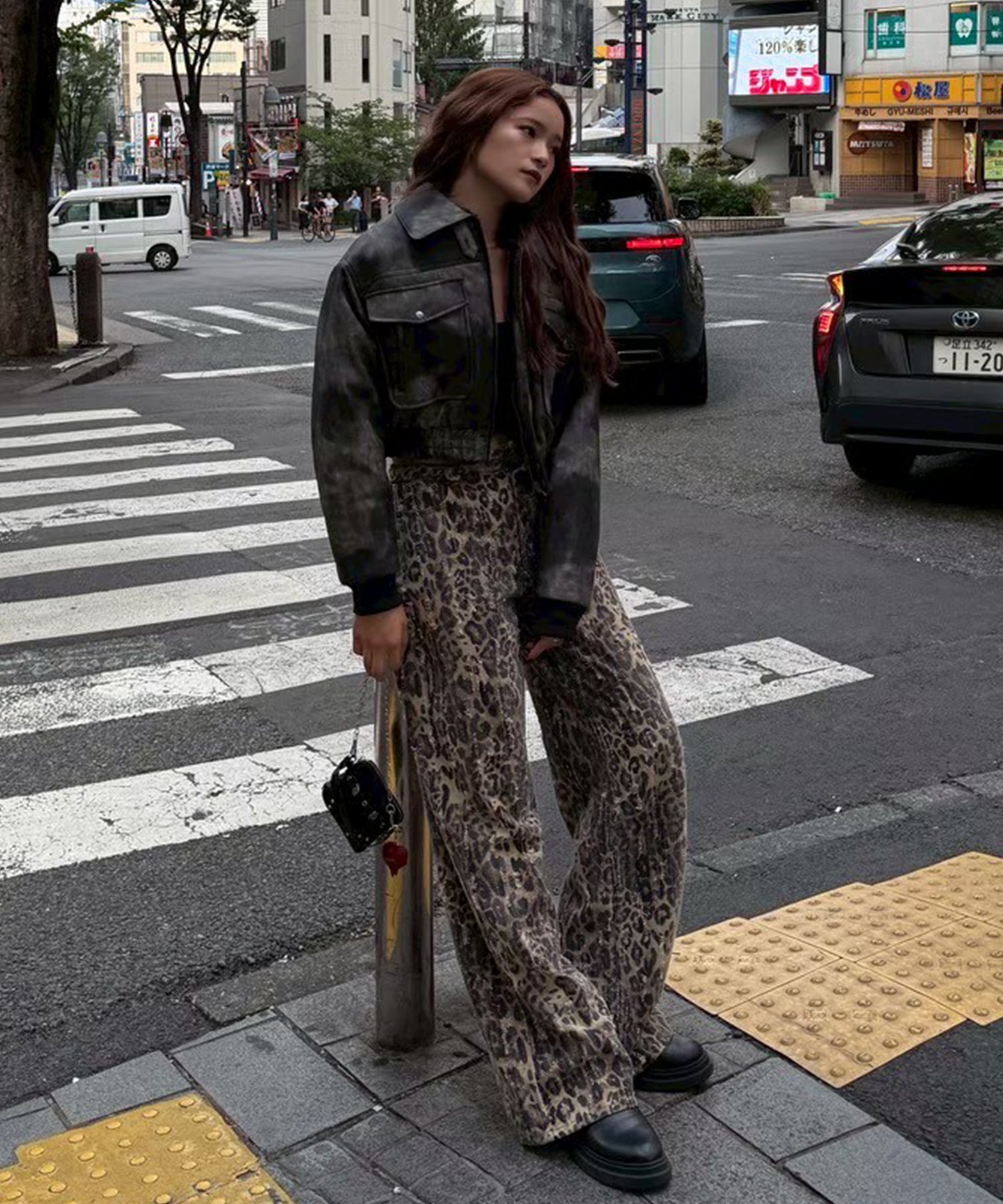 STAFF:170cm/COLOR:BROWN/SIZE:M