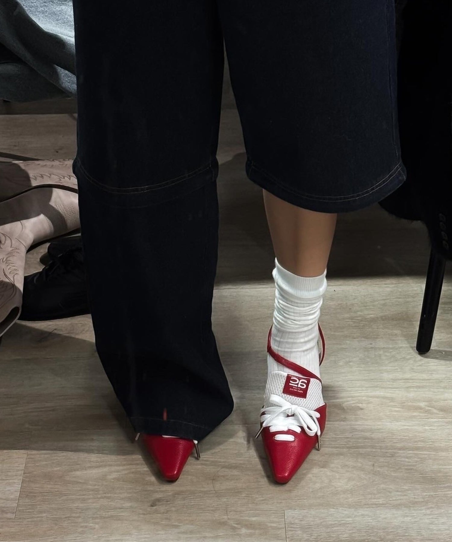 COLOR:RED/SIZE:M