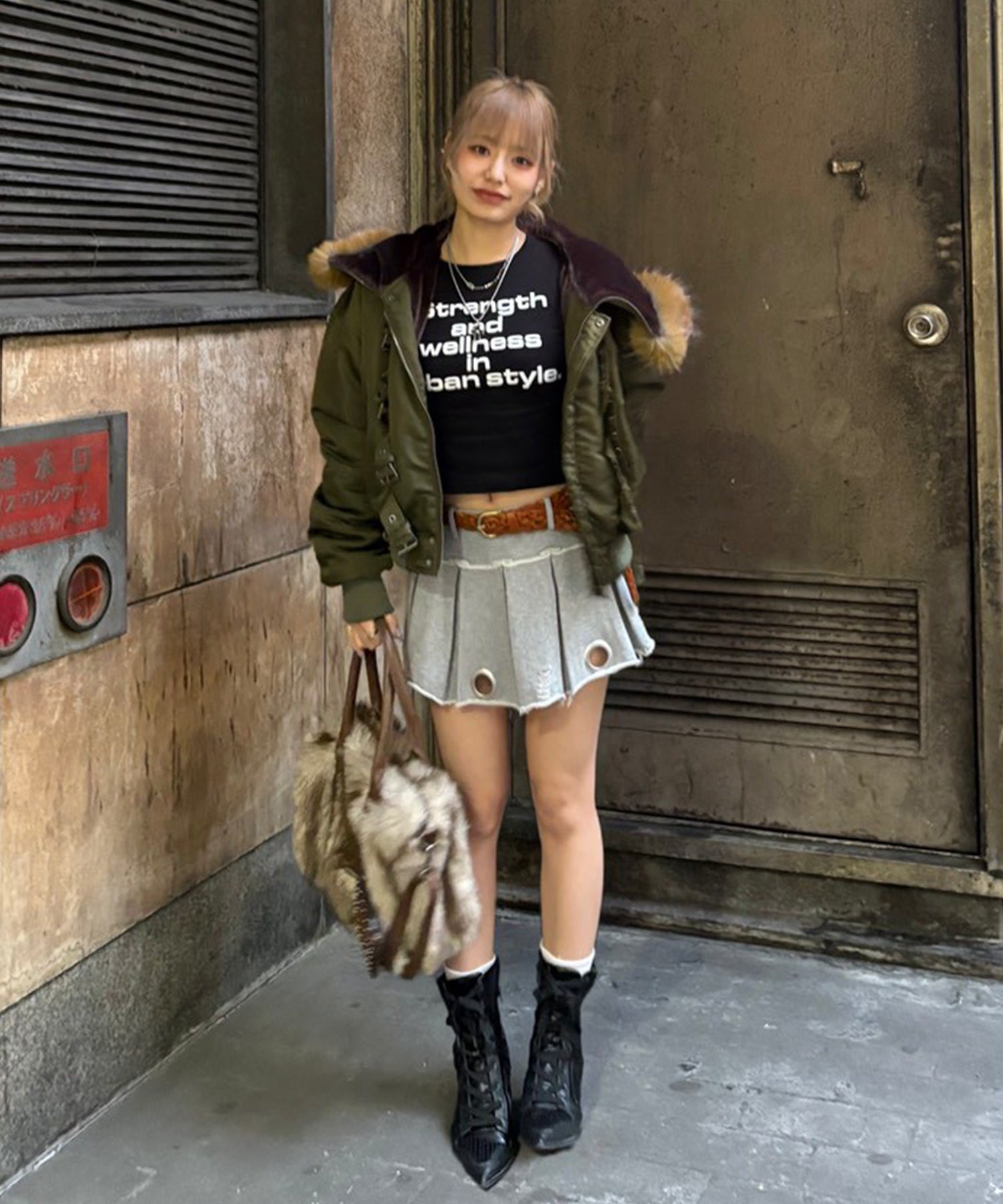 STAFF:151cm/COLOR:KHAKI/SIZE:F