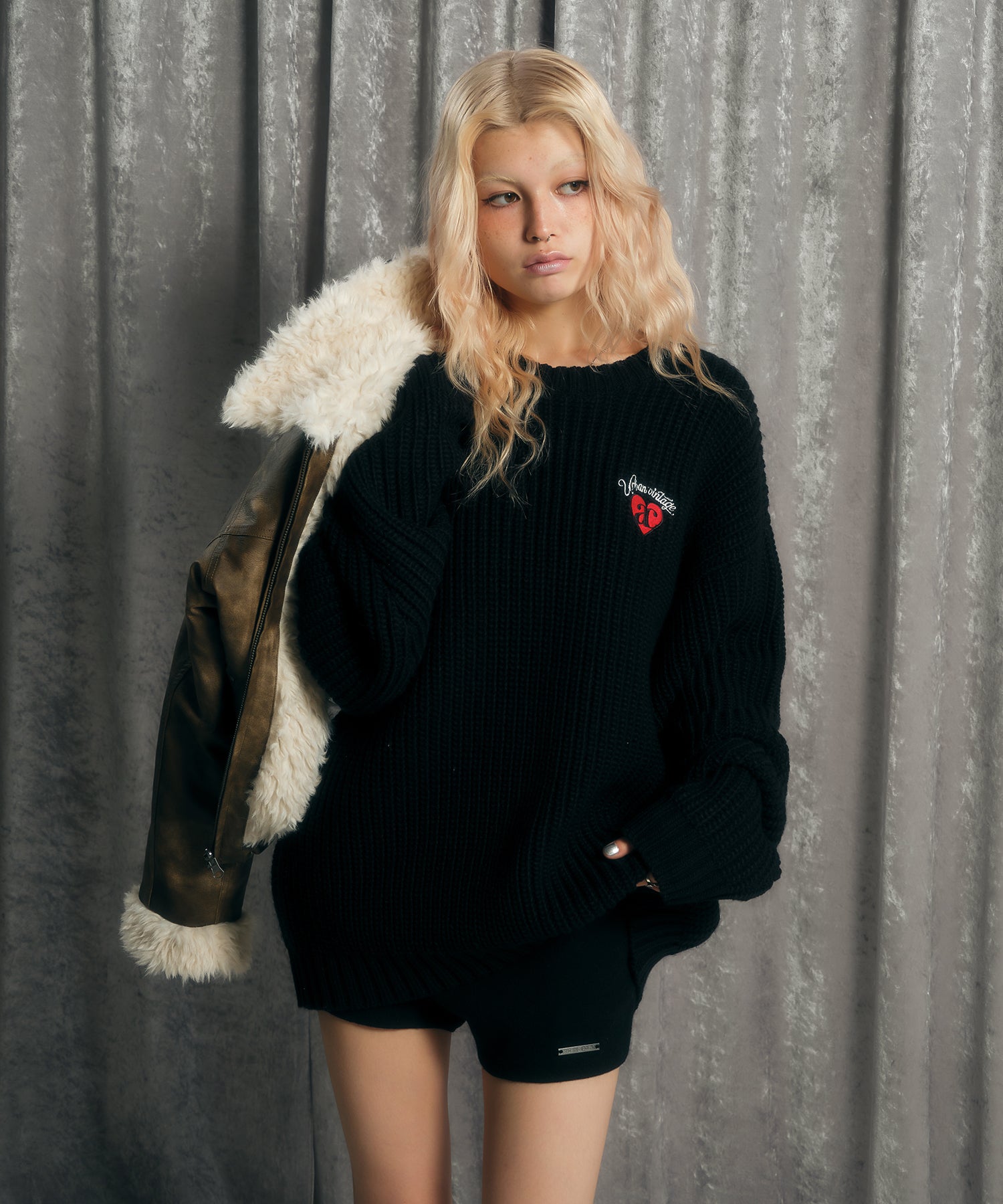 MODEL:170cm/COLOR:BLACK/SIZE:F