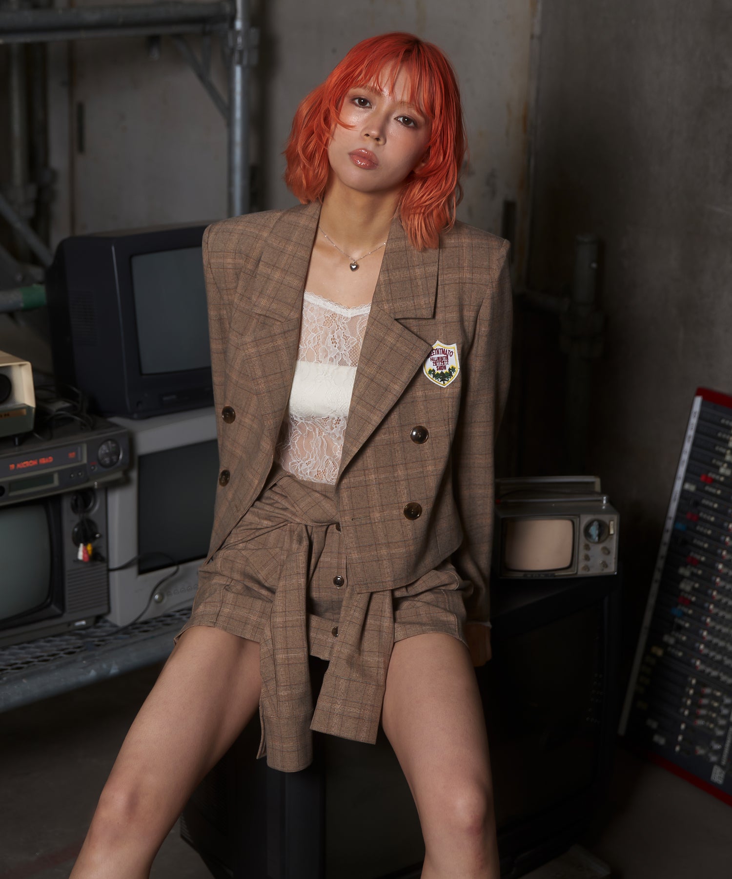 MODEL:172cm/COLOR:MIX/SIZE:F