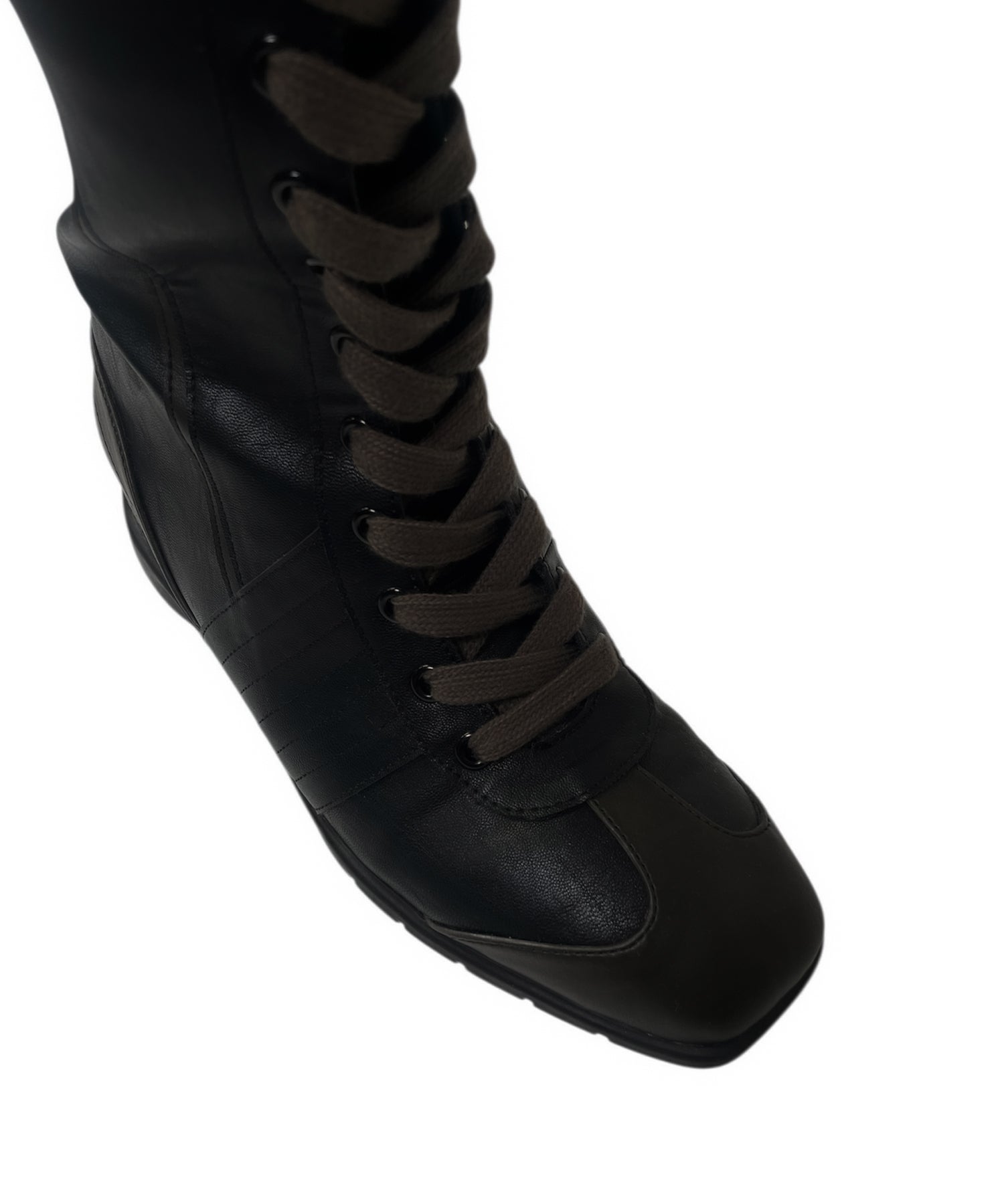 レースアップスニーカーブーツ