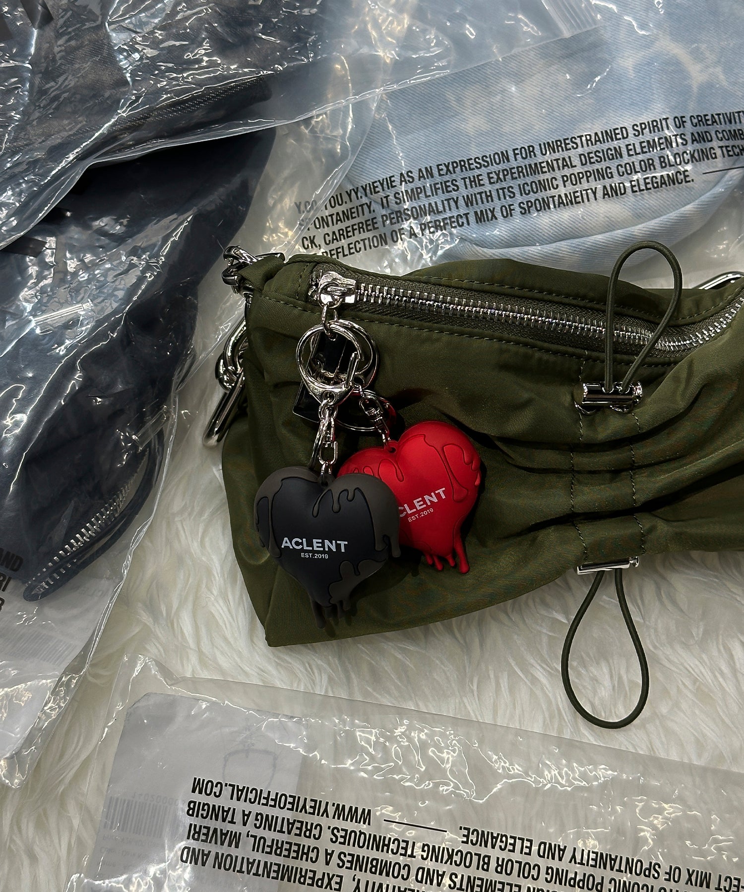 ドリップハートラバーキーホルダー