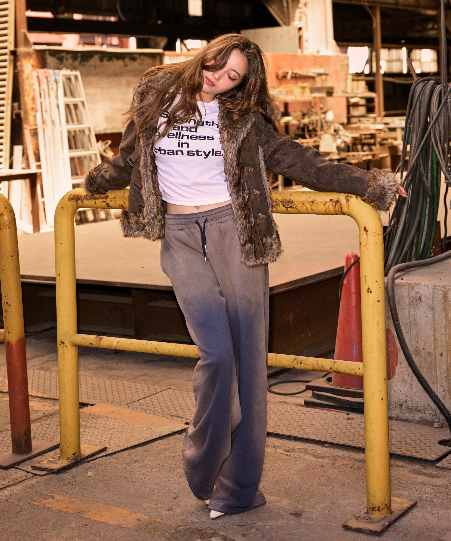 MODEL:163cm/COLOR:BROWN/SIZE:M