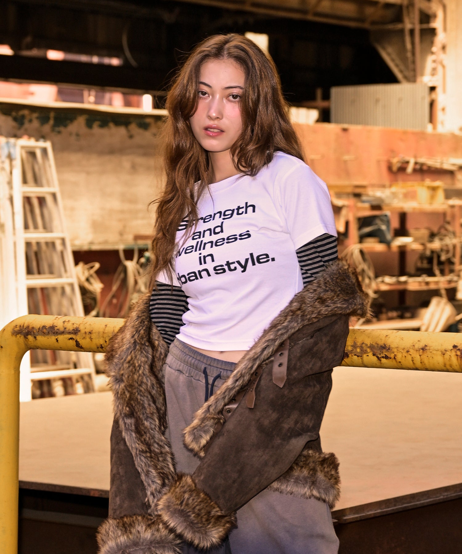 MODEL:163cm/COLOR:WHITE/SIZE:F