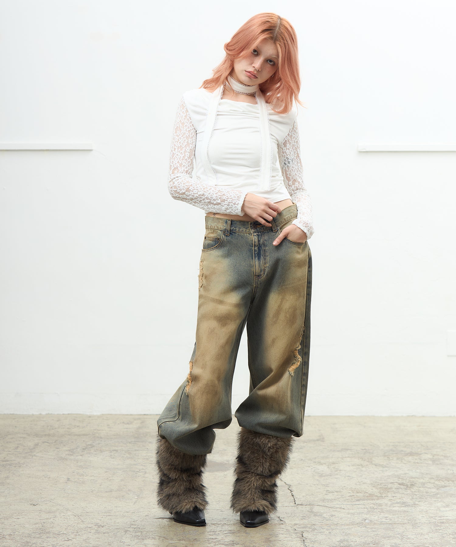 MODEL:170cm/COLOR:WHITE/SIZE:F