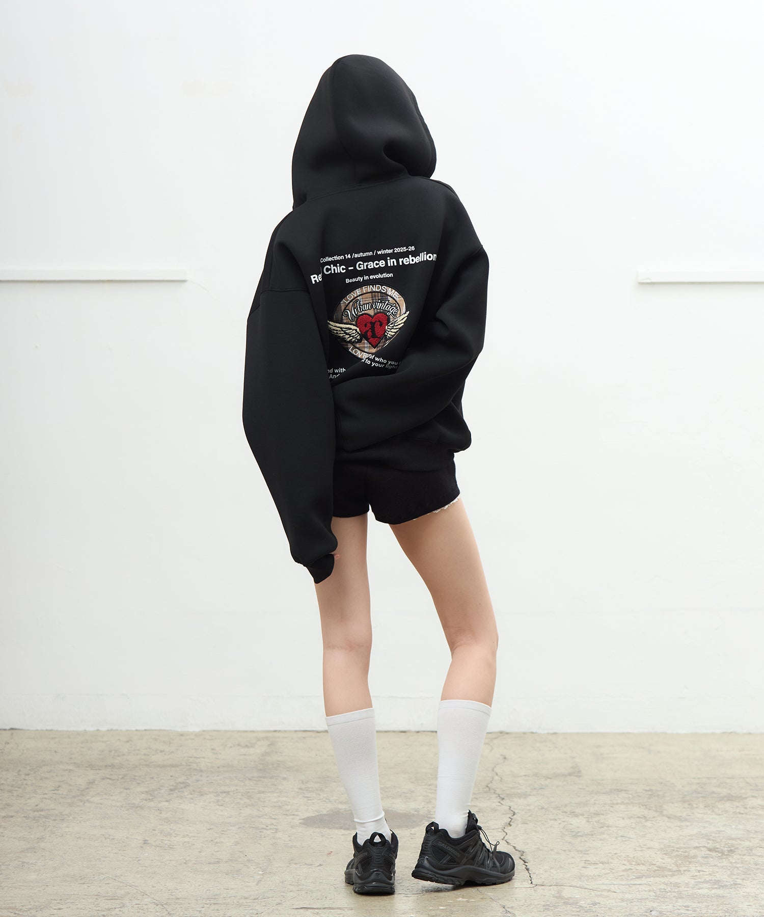 MODEL:170cm/COLOR:BLACK/SIZE:F