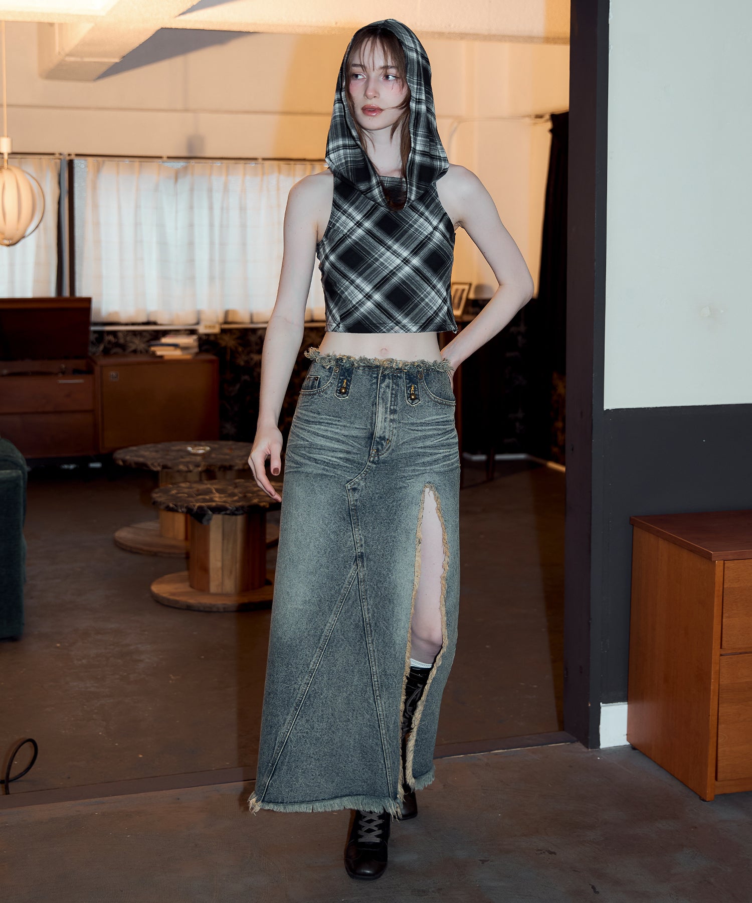 MODEL:174cm/COLOR:LIGHT BLUE/SIZE:M