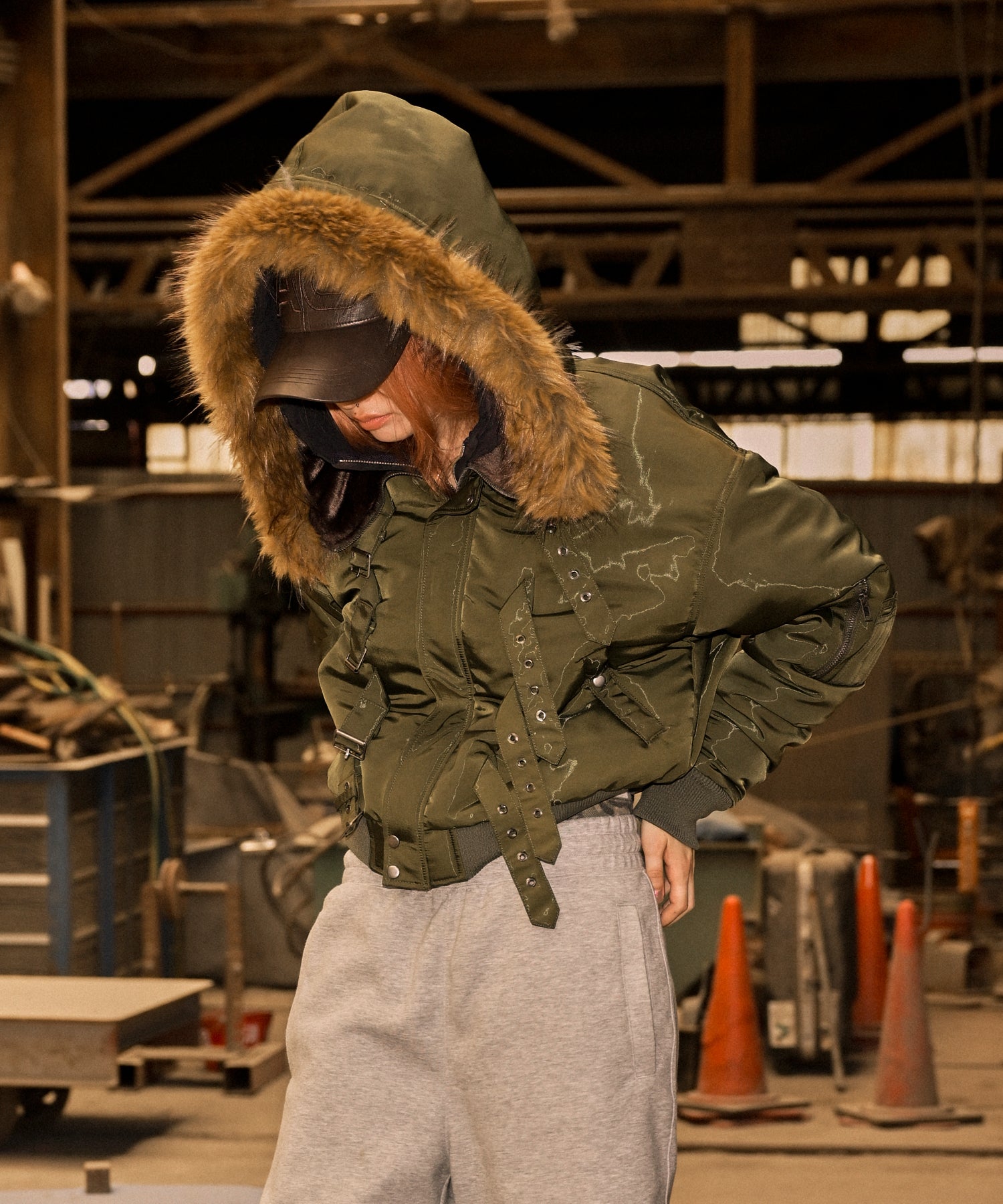 MODEL:170cm/COLOR:KHAKI/SIZE:F