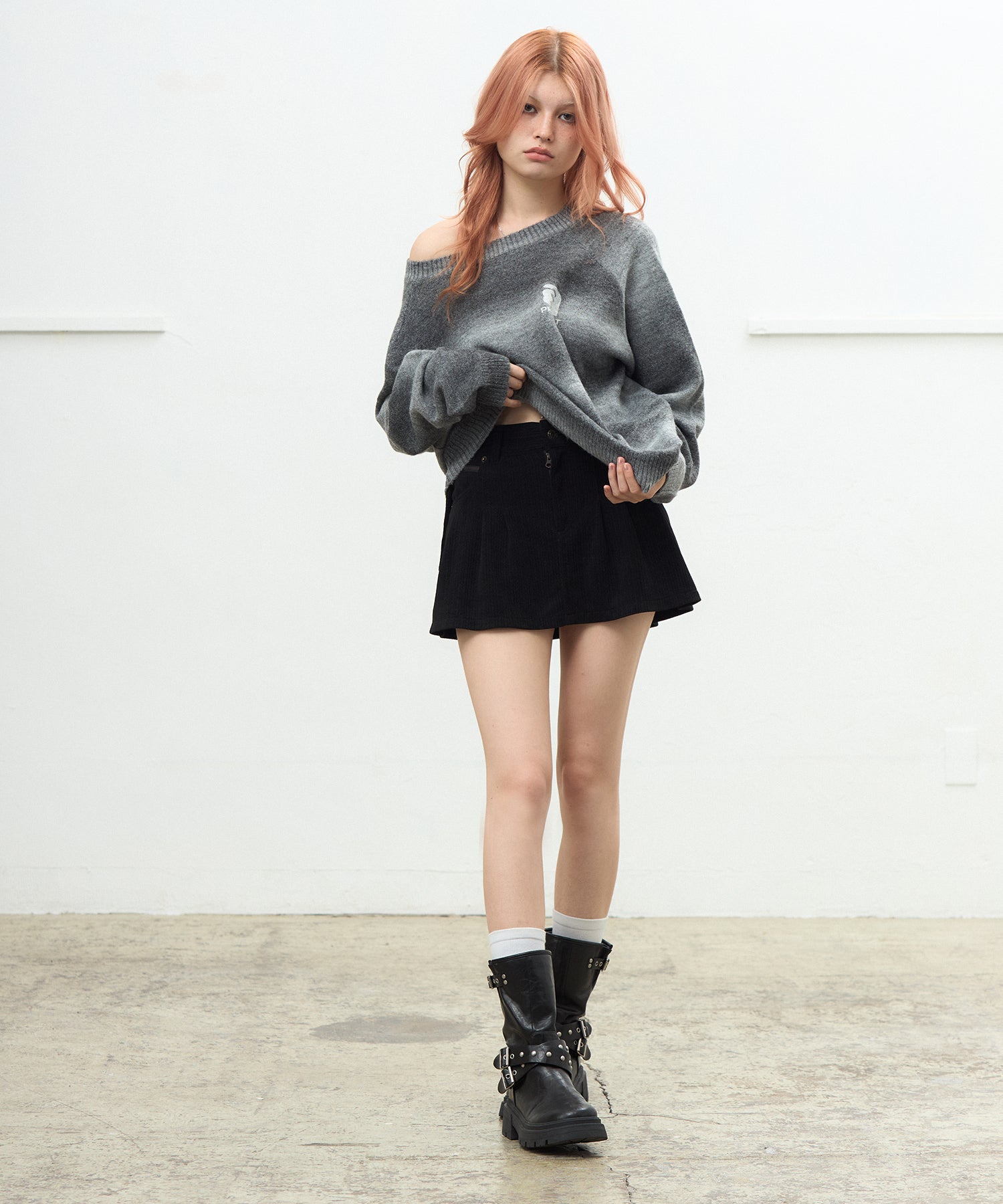 MODEL:170cm/COLOR:BLACK/SIZE:F