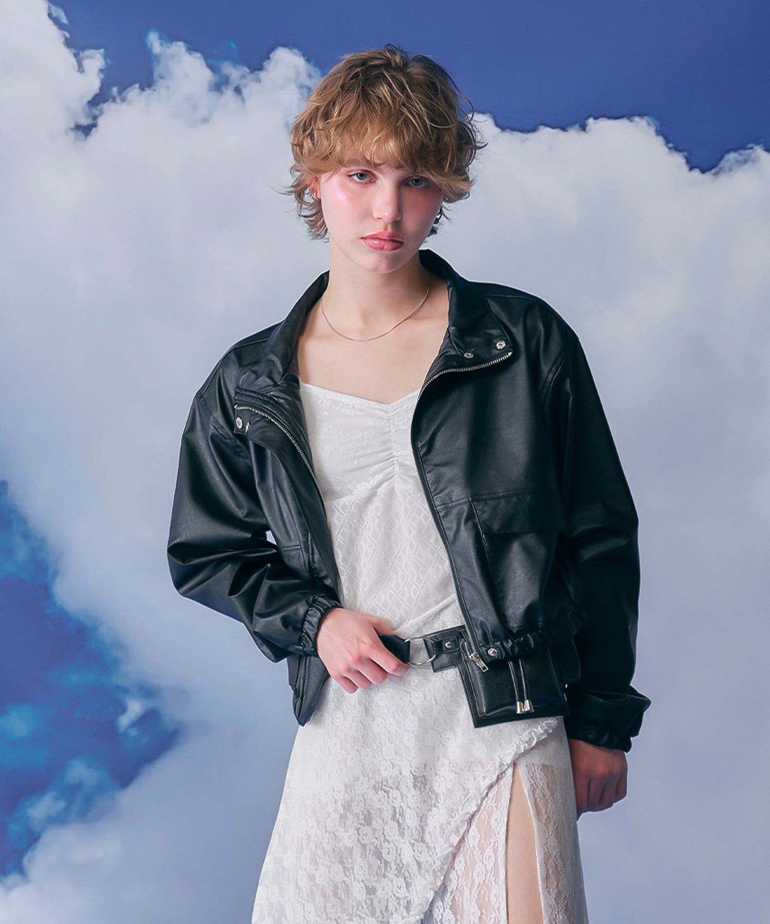 MODEL:170cm/COLOR:BLACK/SIZE:F