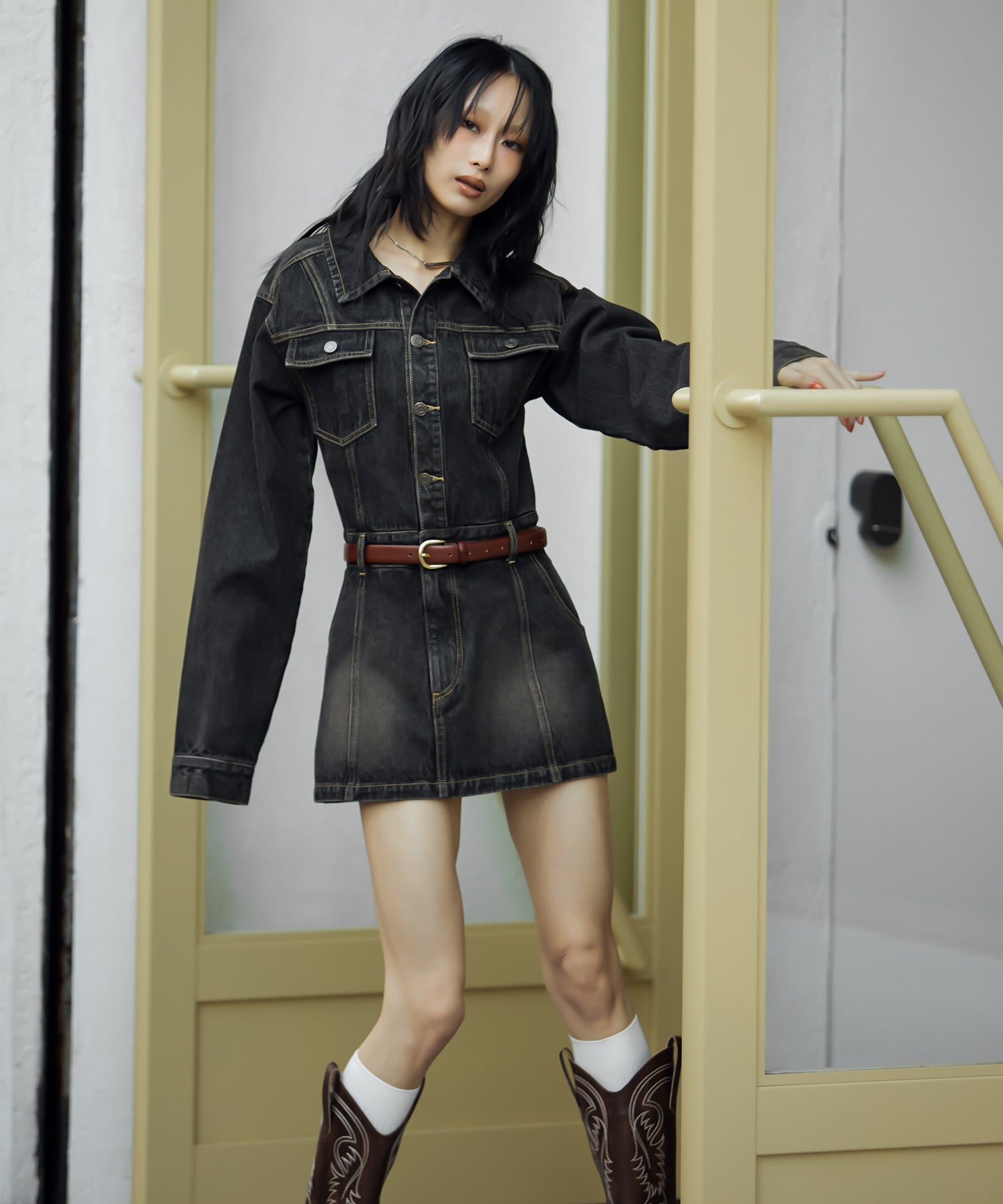 MODEL:170cm/COLOR:BLACK/SIZE:F
