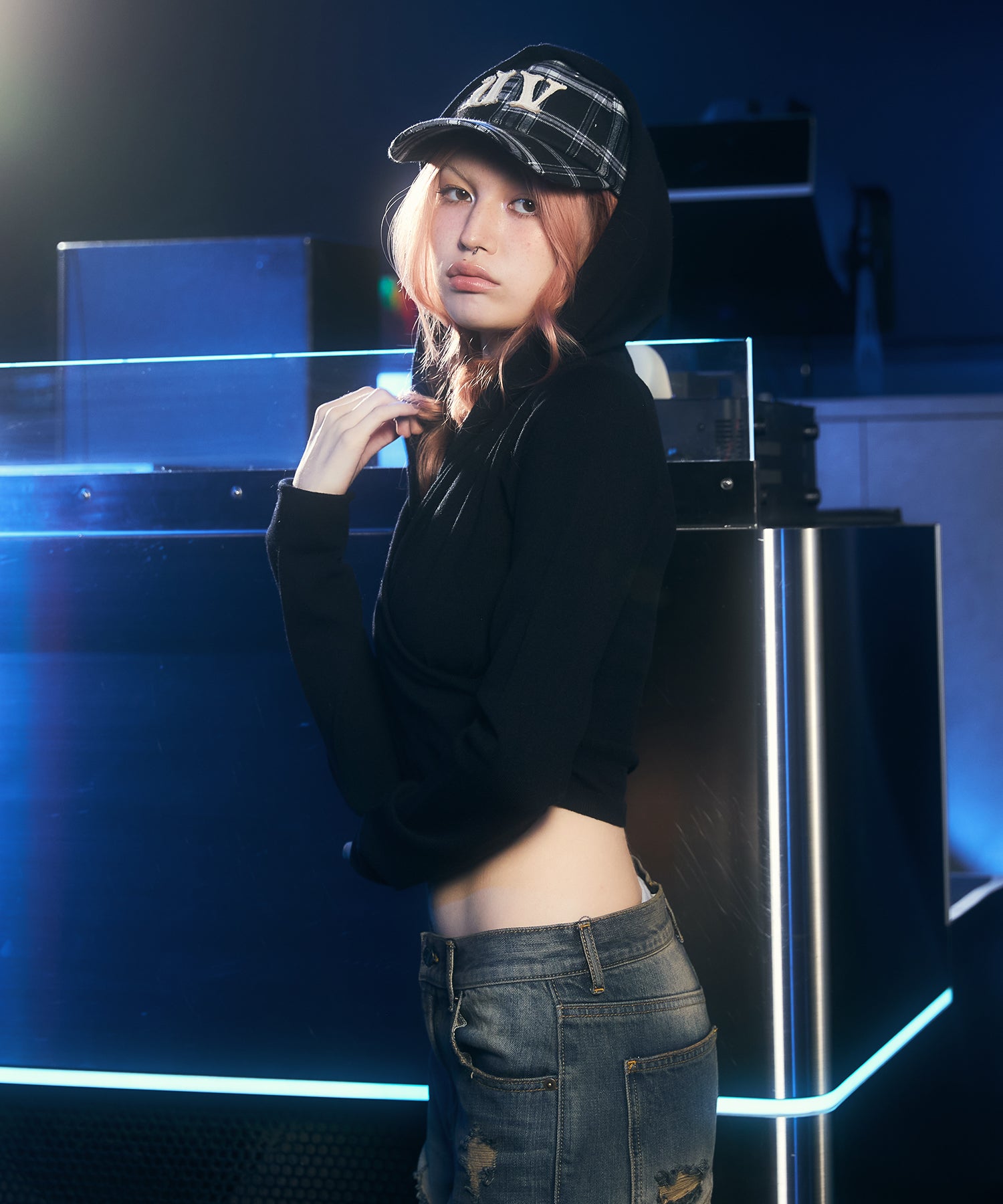 MODEL:170cm/COLOR:BLACK/SIZE:F