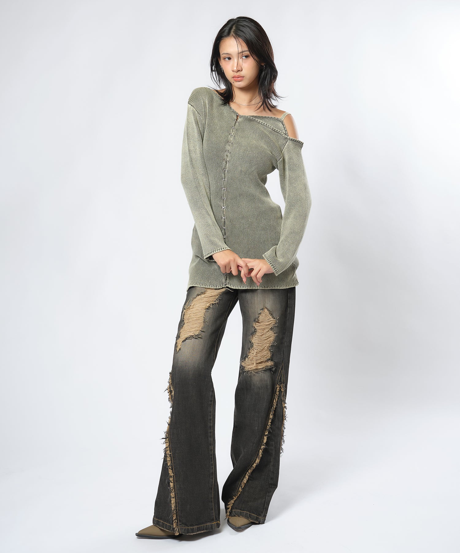MODEL:170cm/COLOR:KHAKI/SIZE:F