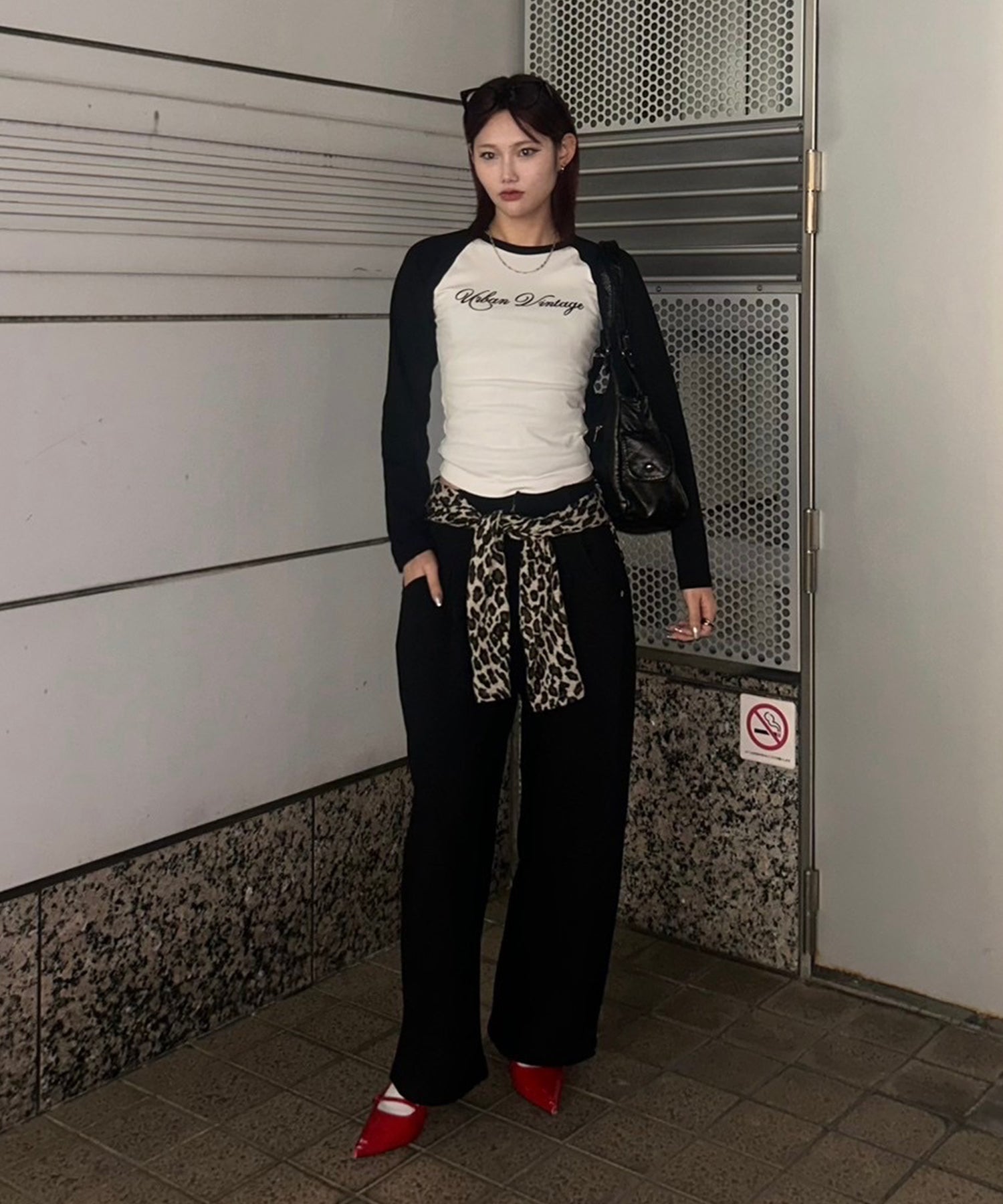 STAFF:167cm/COLOR:BLACK/SIZE:F