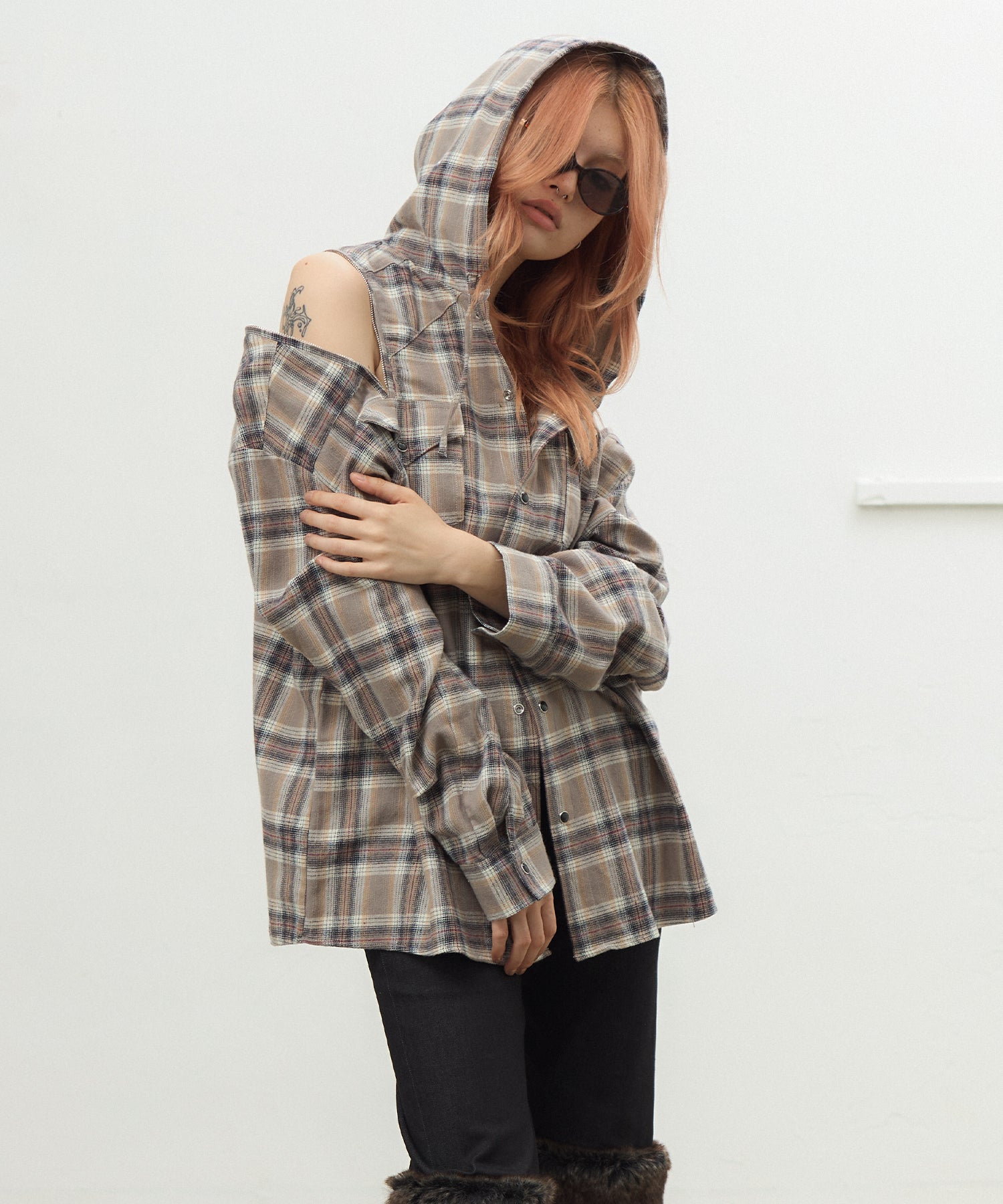 MODEL:170cm/COLOR:BEIGE/SIZE:F