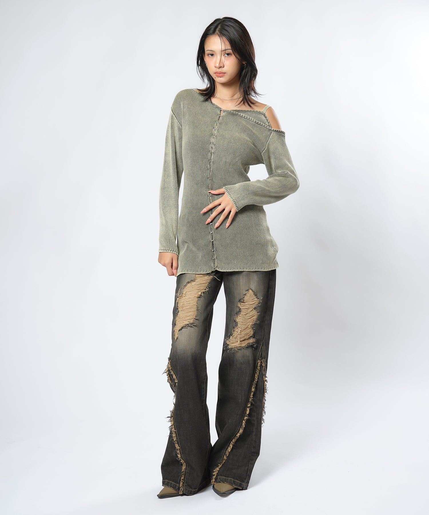 MODEL:170cm/COLOR:KHAKI/SIZE:F