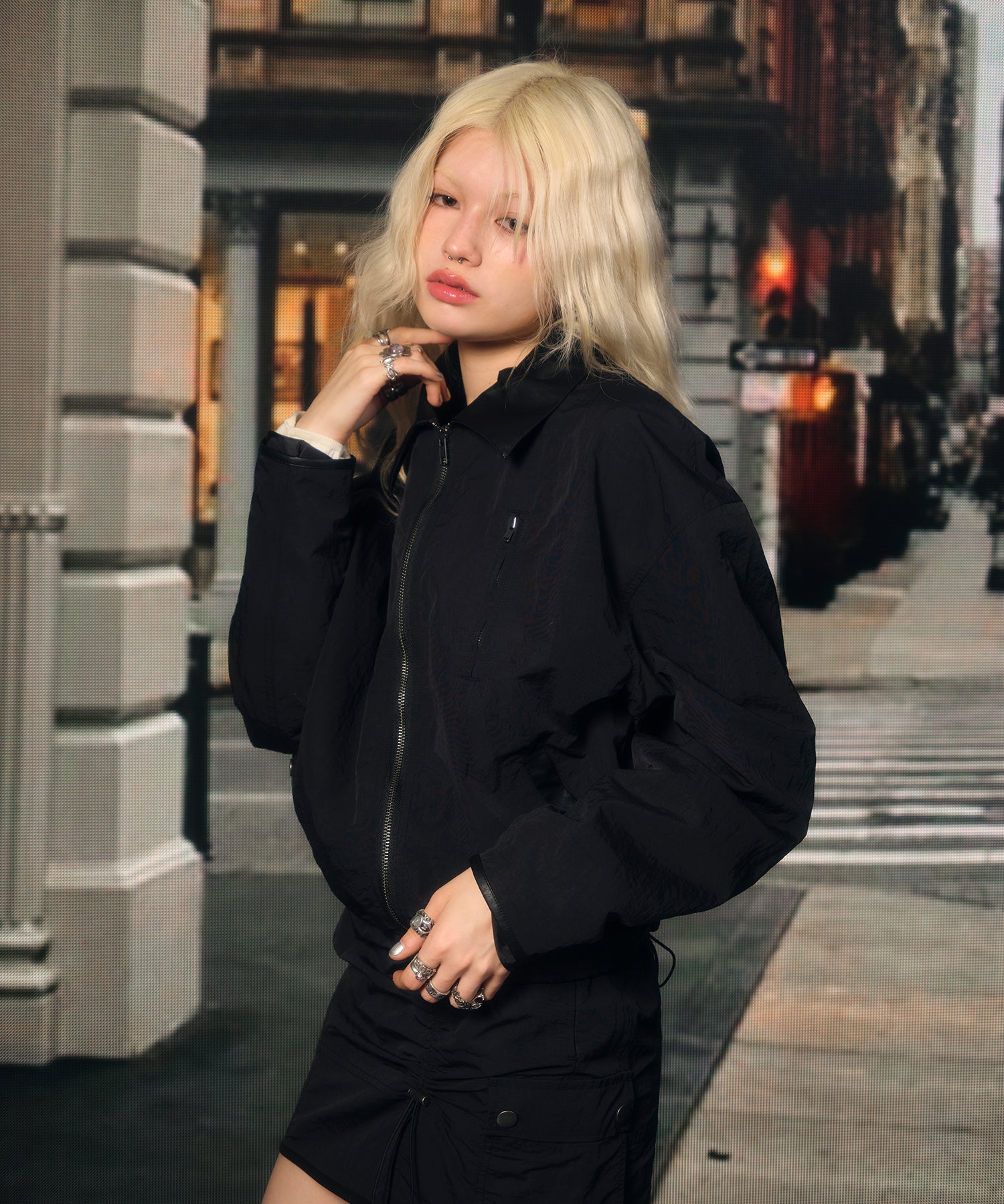 MODEL:170cm/COLOR:BLACK/SIZE:F