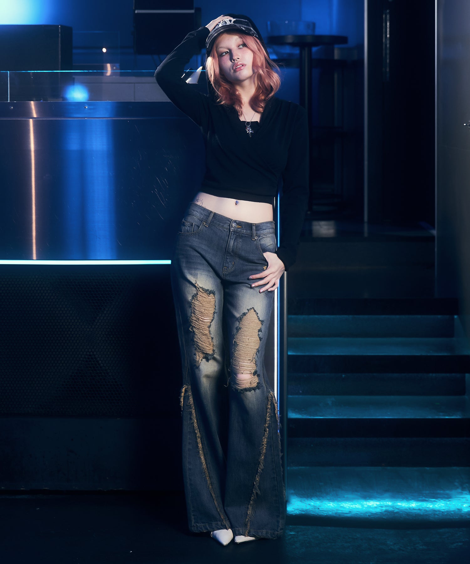 MODEL:170cm/COLOR:BLACK/SIZE:F