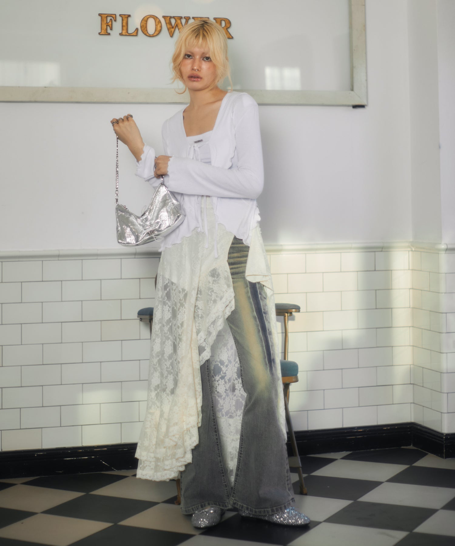 MODEL:159cm/COLOR:LIGHT BLUE/SIZE:M