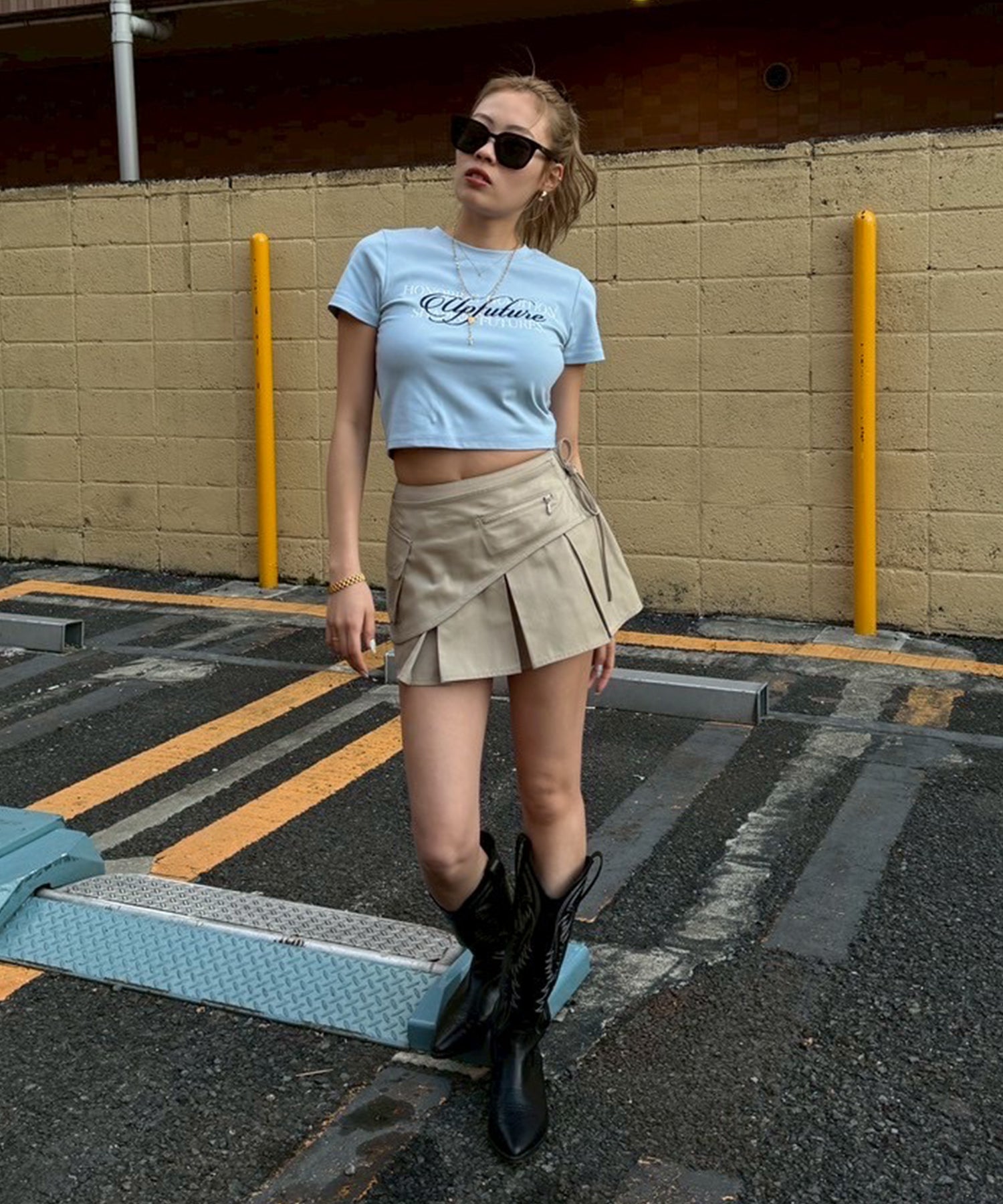 STAFF:160cm/COLOR:BEIGE/SIZE:S