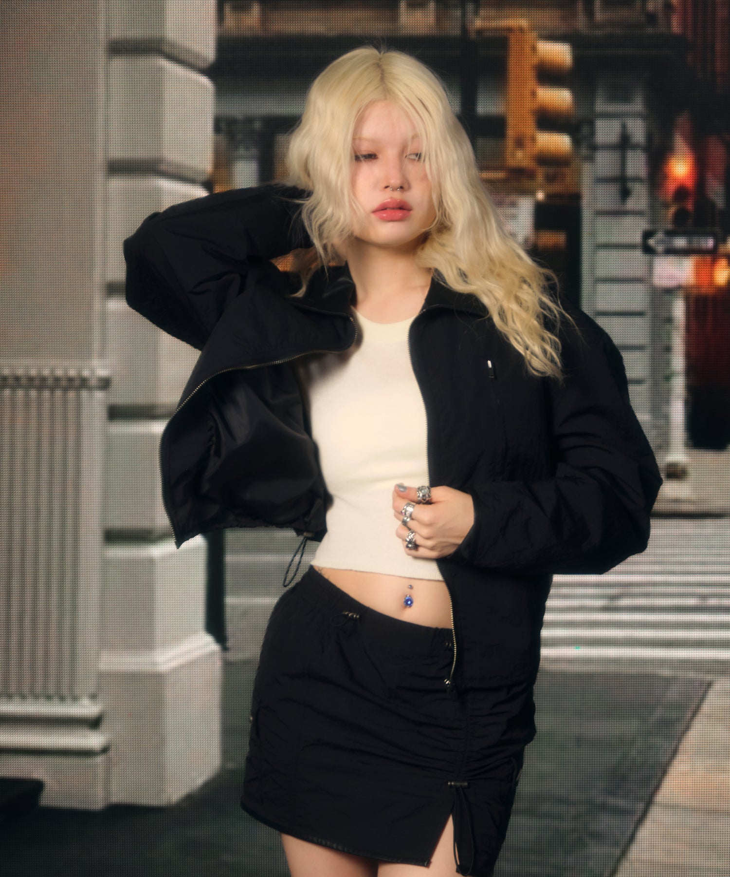 MODEL:170cm/COLOR:BLACK/SIZE:F