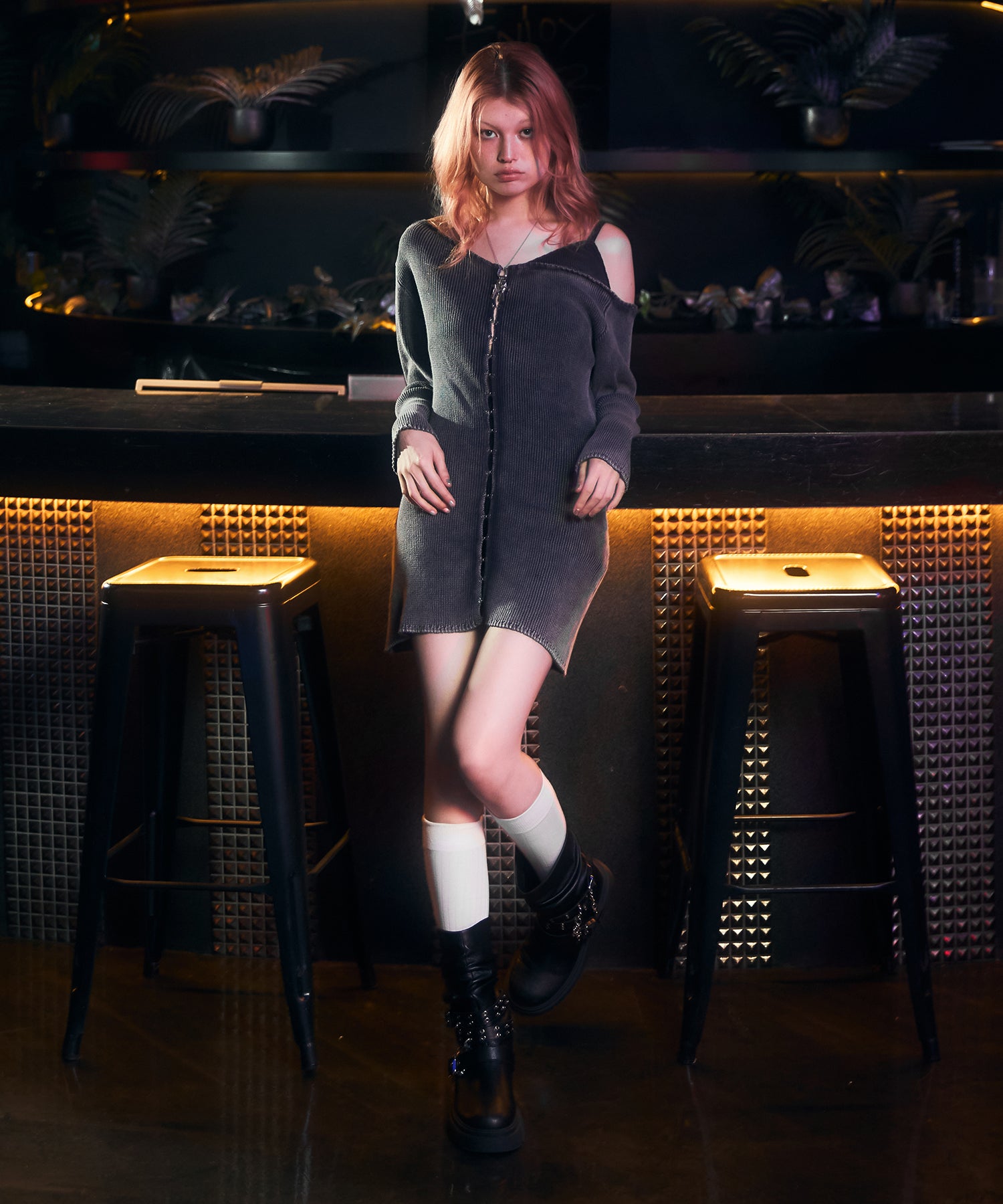 MODEL:170cm/COLOR:BLACK/SIZE:F