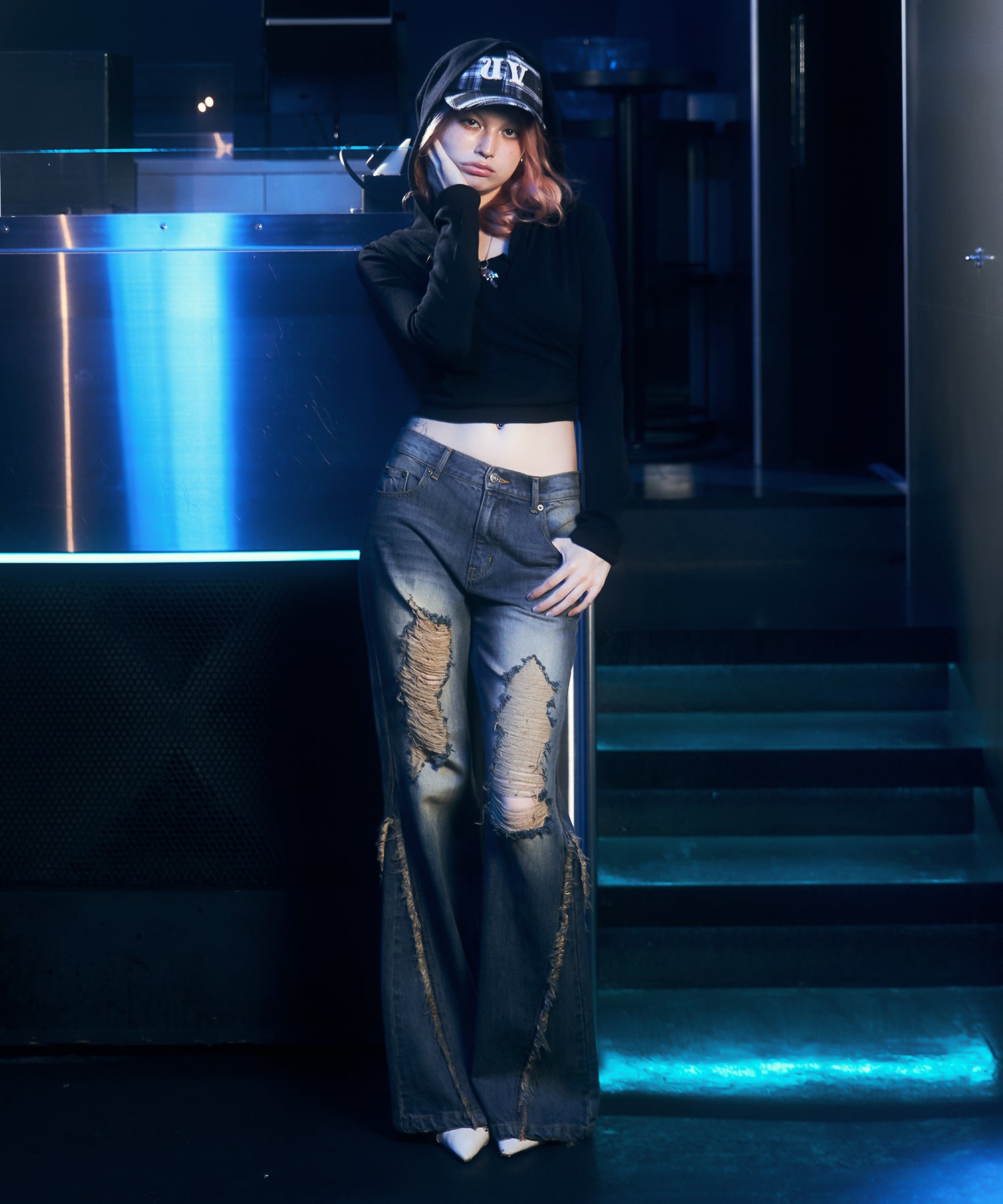 MODEL:170cm/COLOR:BLACK/SIZE:F