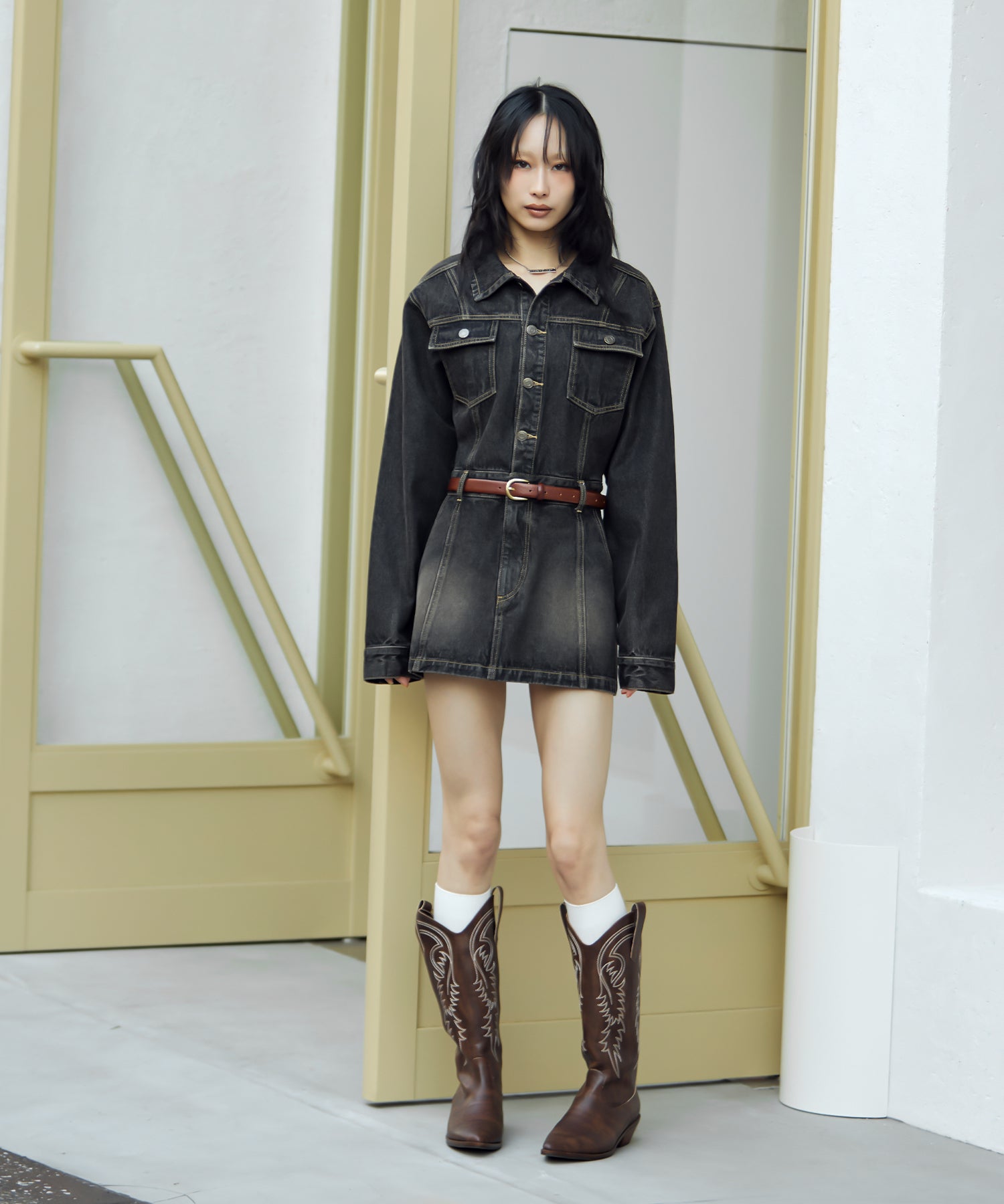 MODEL:170cm/COLOR:BLACK/SIZE:F