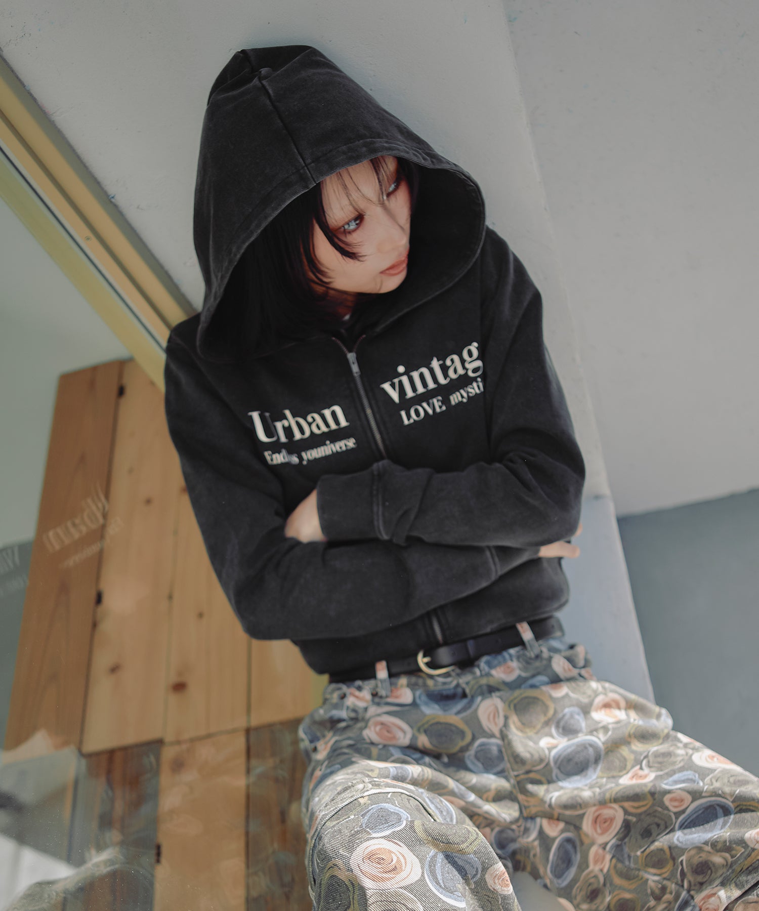 MODEL:170cm/COLOR:BLACK/SIZE:F