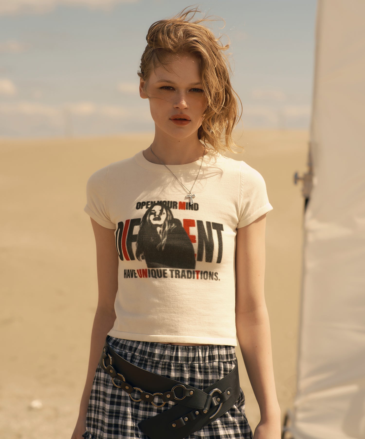 MODEL:173cm/COLOR:IVORY/SIZE:F