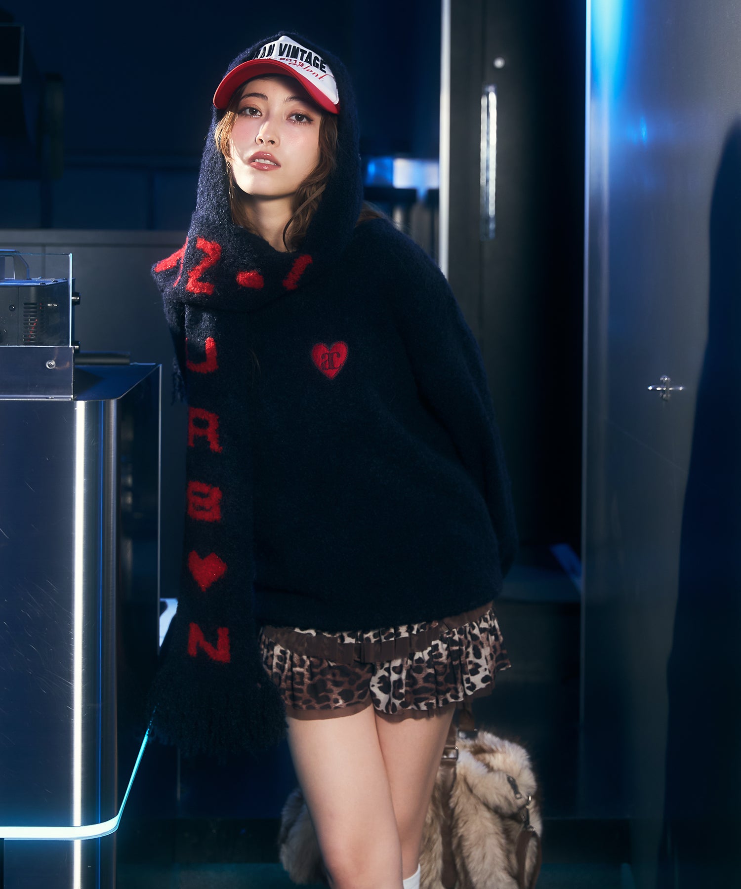 MODEL:170cm/COLOR:NAVY/SIZE:F