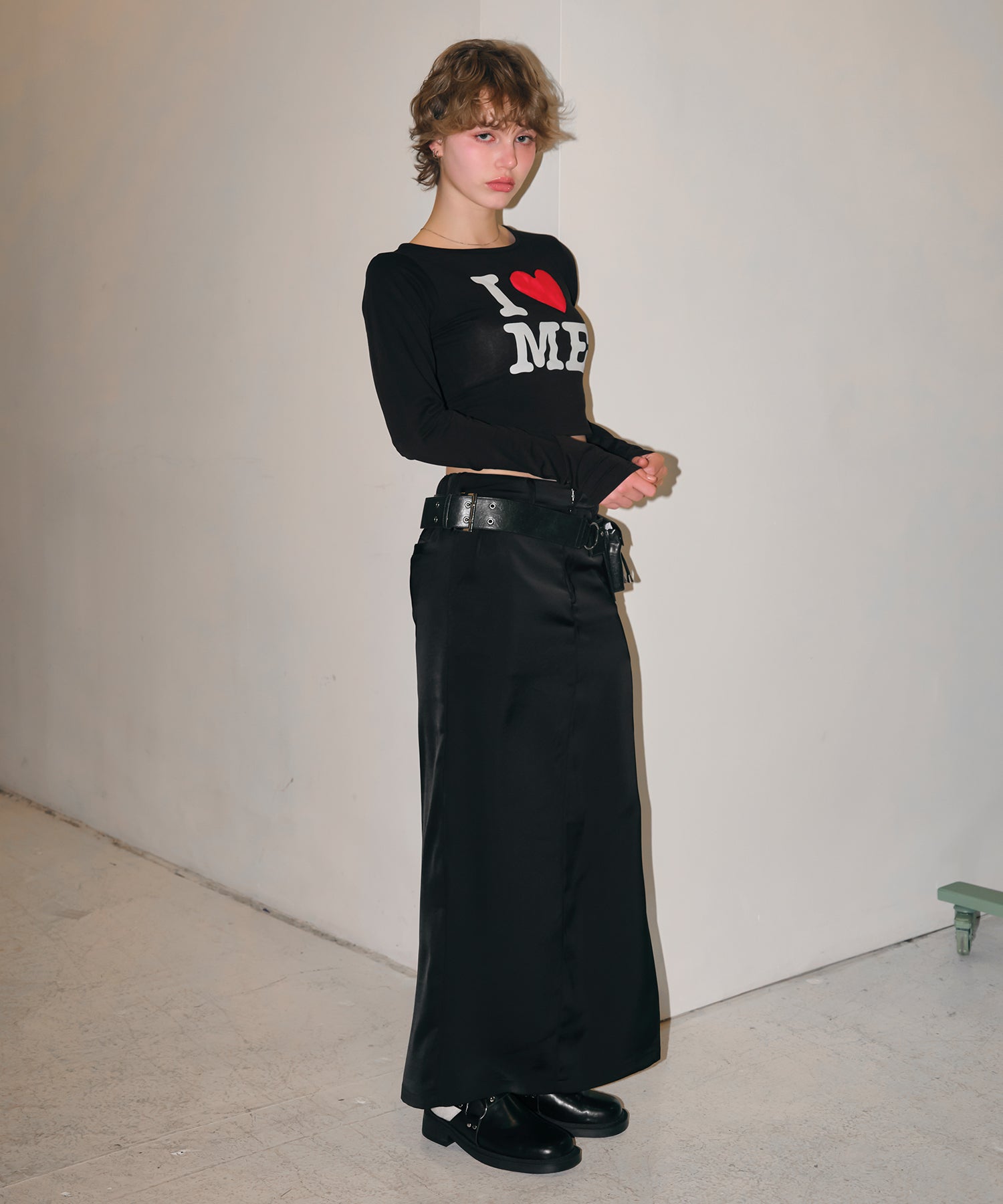 MODEL:170cm/COLOR:BLACK/SIZE:F