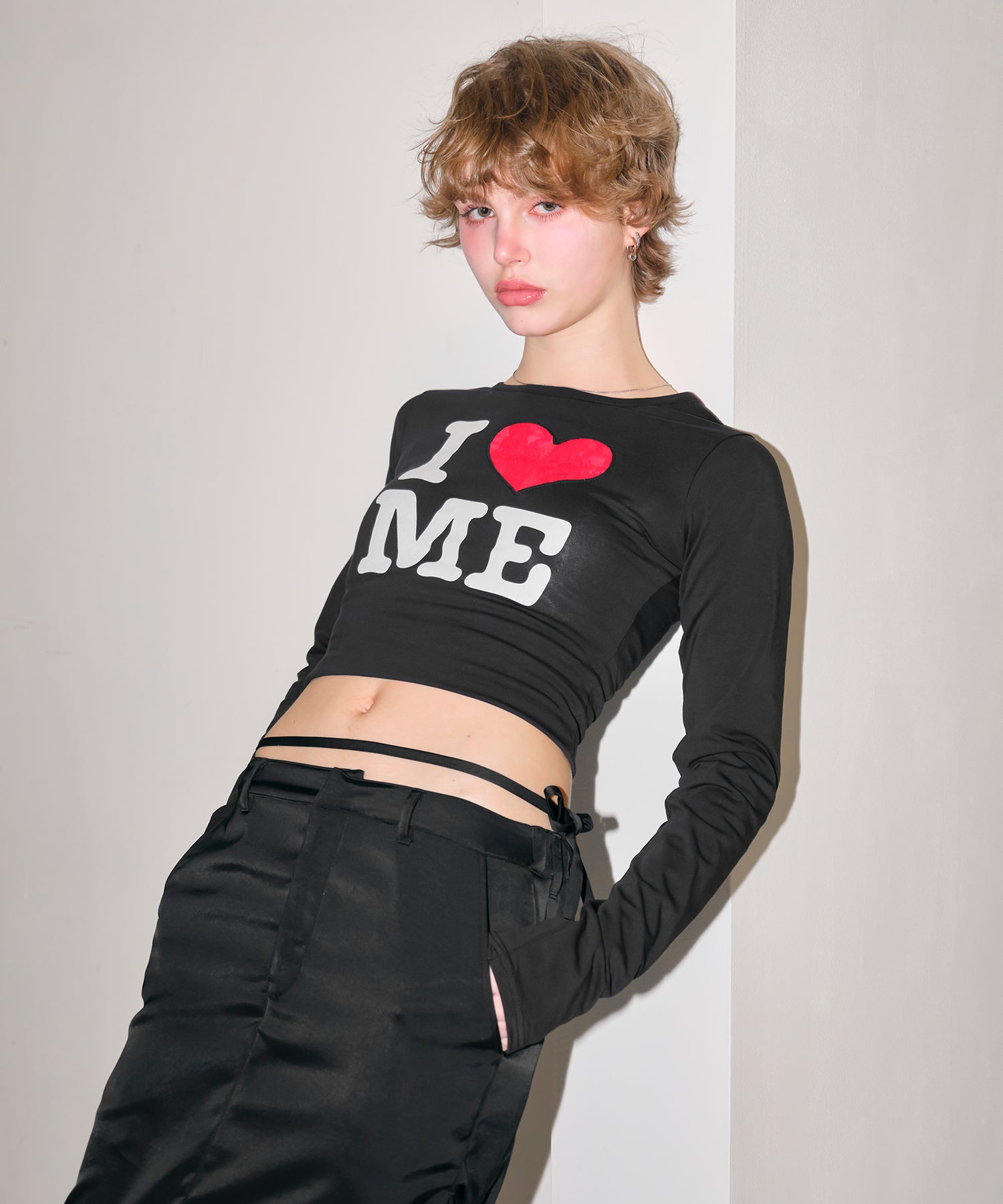 MODEL:170cm/COLOR:BLACK/SIZE:F