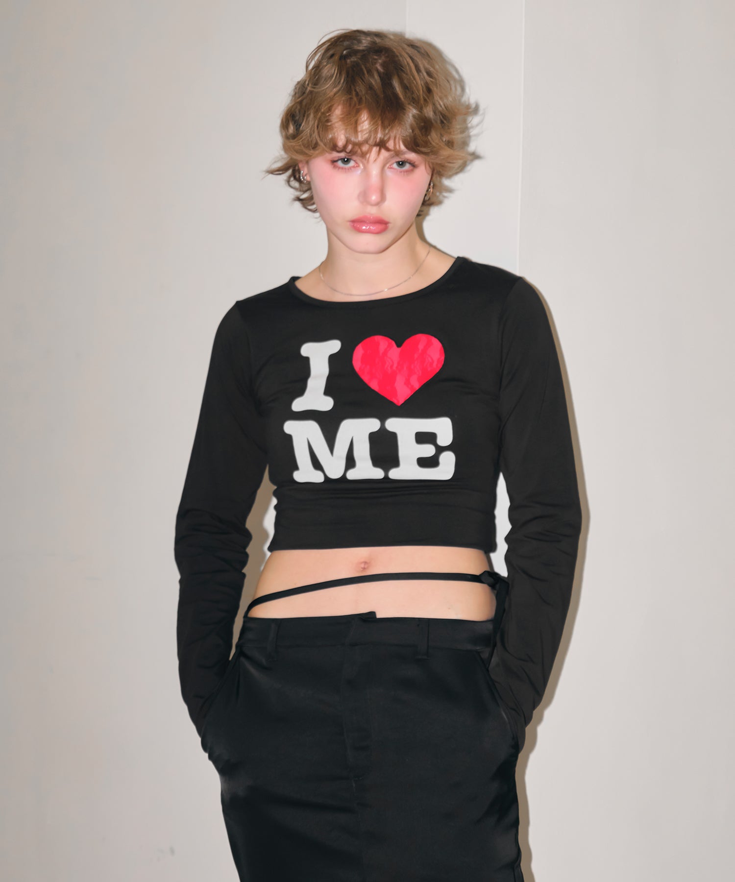 MODEL:170cm/COLOR:BLACK/SIZE:F