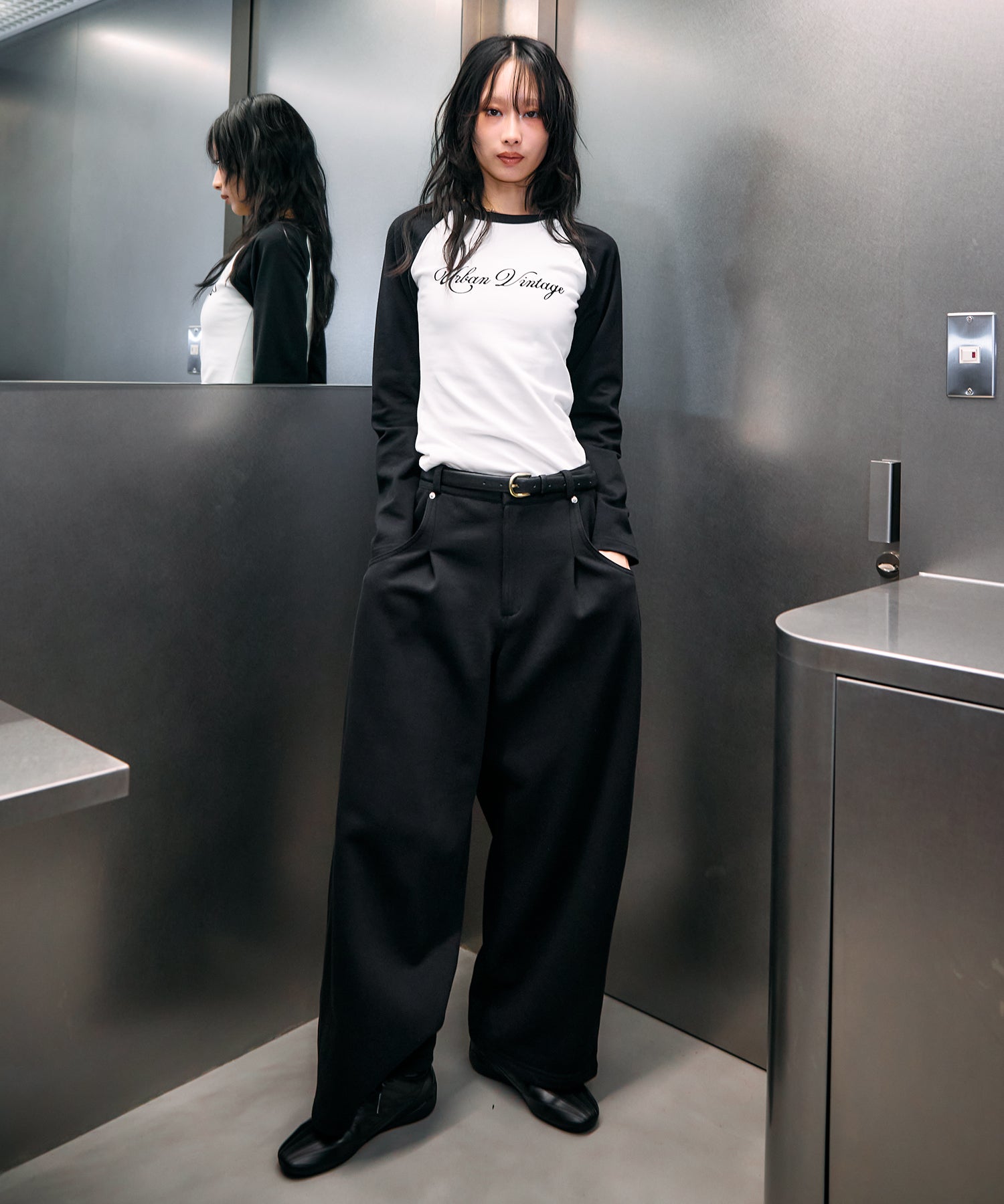 MODEL:170cm/COLOR:BLACK/SIZE:F