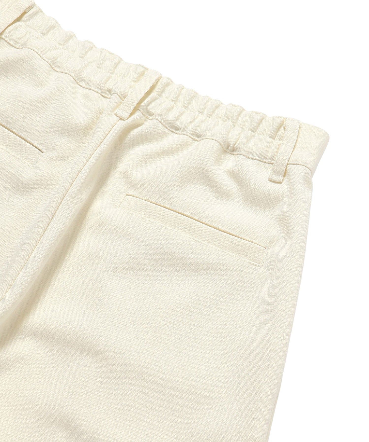 Two tuck J/W bermuda pants