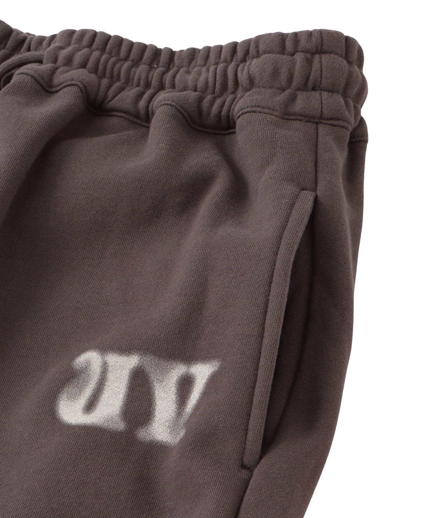 グラフィックルーズスウェットパンツ