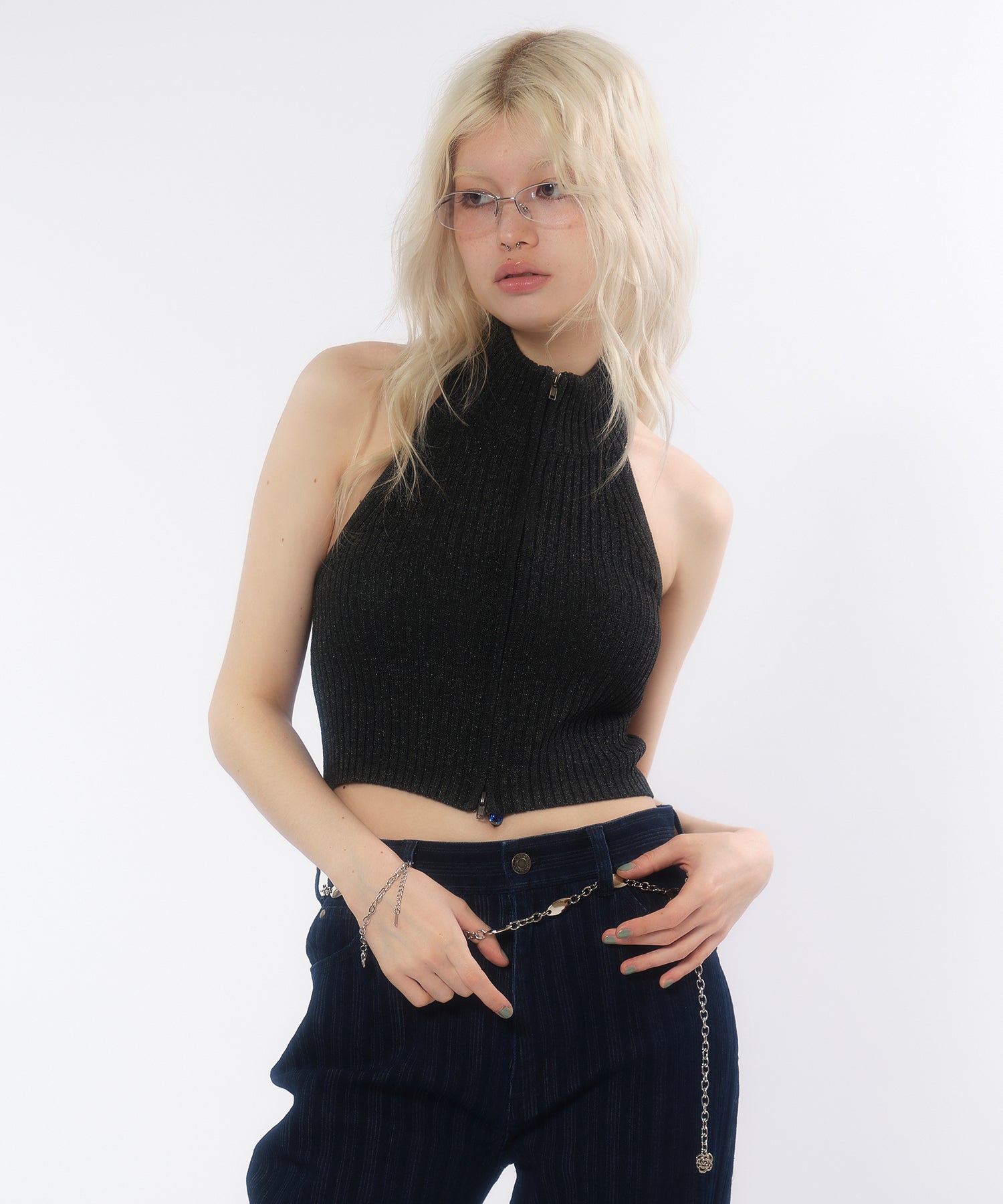 MODEL:170cm/COLOR:BLACK/SIZE:F