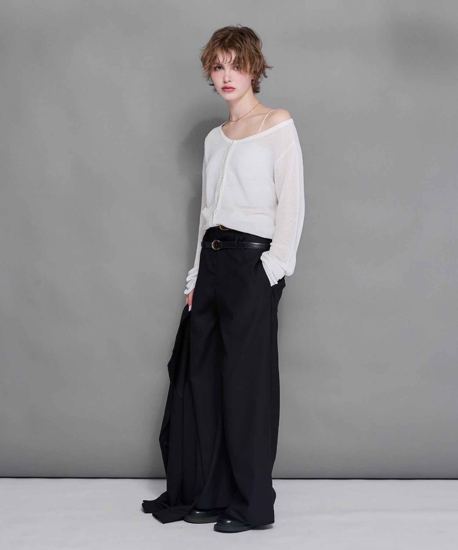 MODEL:170cm/COLOR:WHITE/SIZE:F