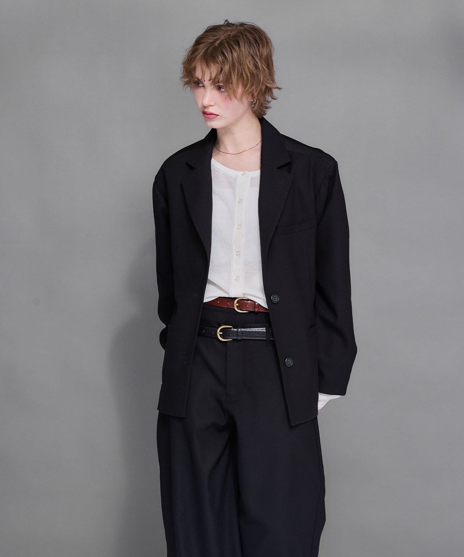 MODEL:170cm/COLOR:BLACK/SIZE:F