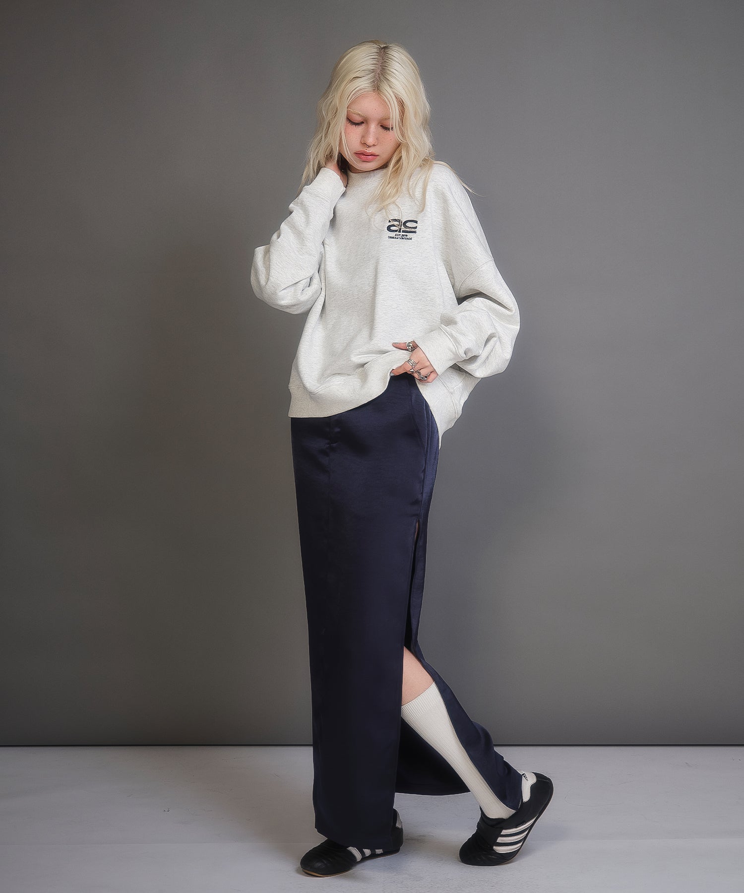 MODEL:170cm/COLOR:WHITE/SIZE:F