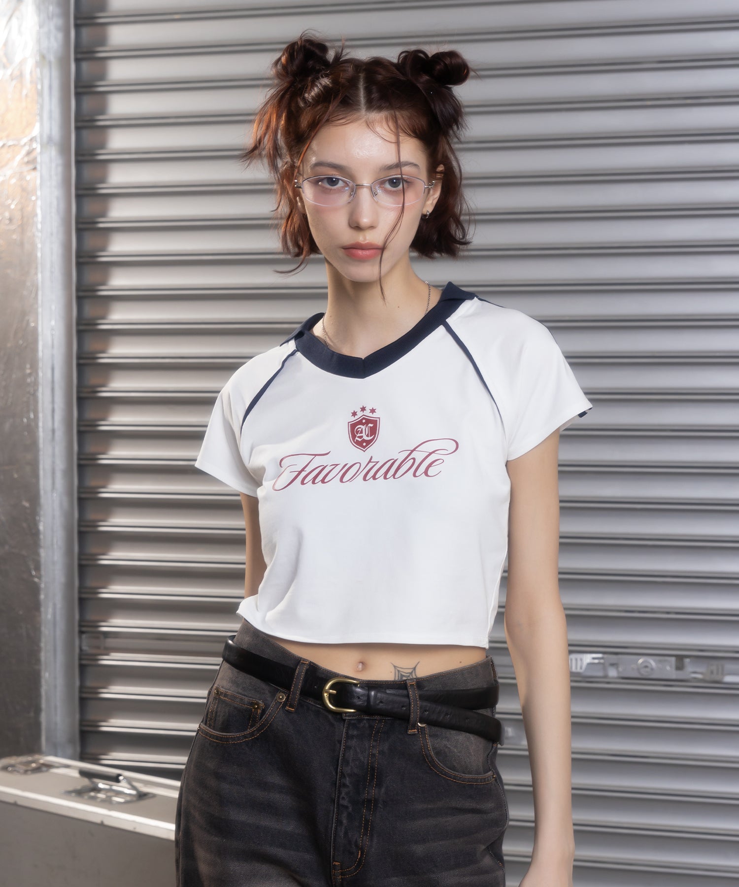 MODEL:172cm/COLOR:WHITE/SIZE:F