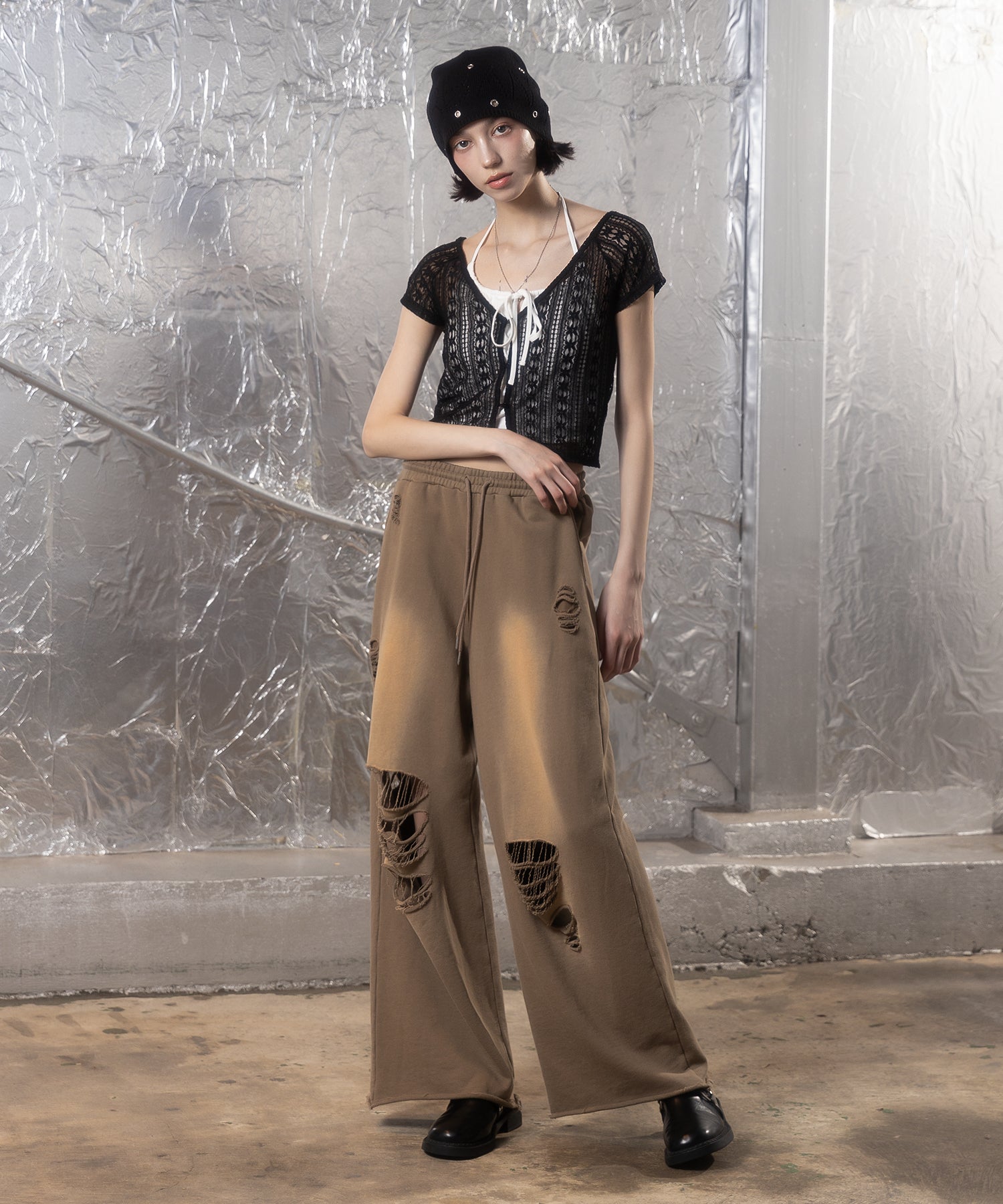 MODEL:172cm/COLOR:BLACK/SIZE:F