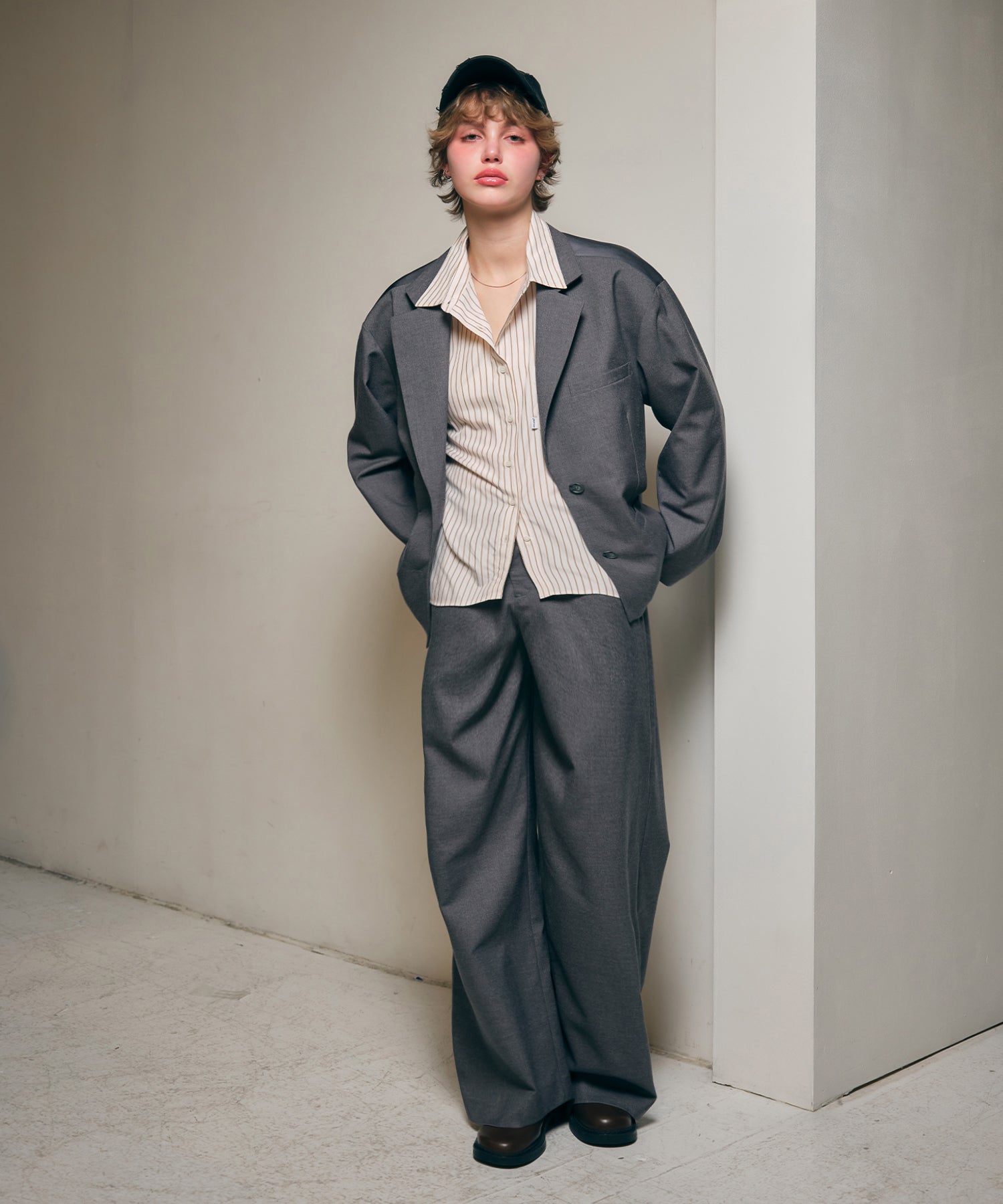 MODEL:170cm/COLOR:GRAY/SIZE:F