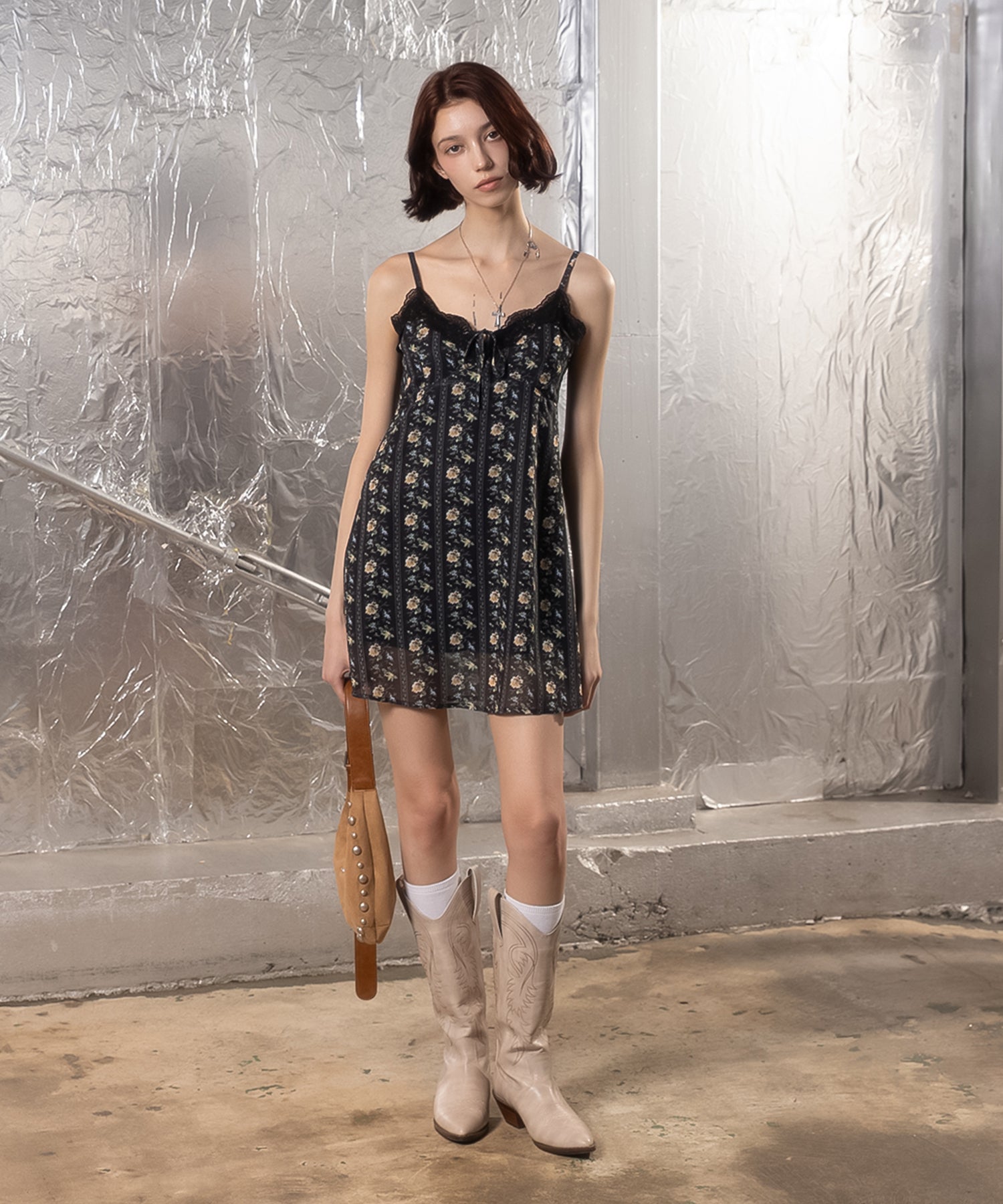 MODEL:172cm/COLOR:BLACK/SIZE:F