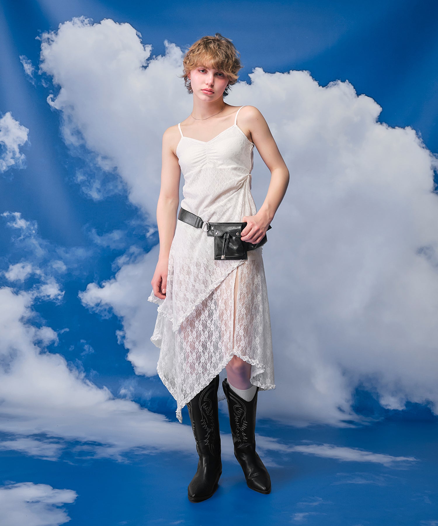 MODEL:170cm/COLOR:WHITE/SIZE:F